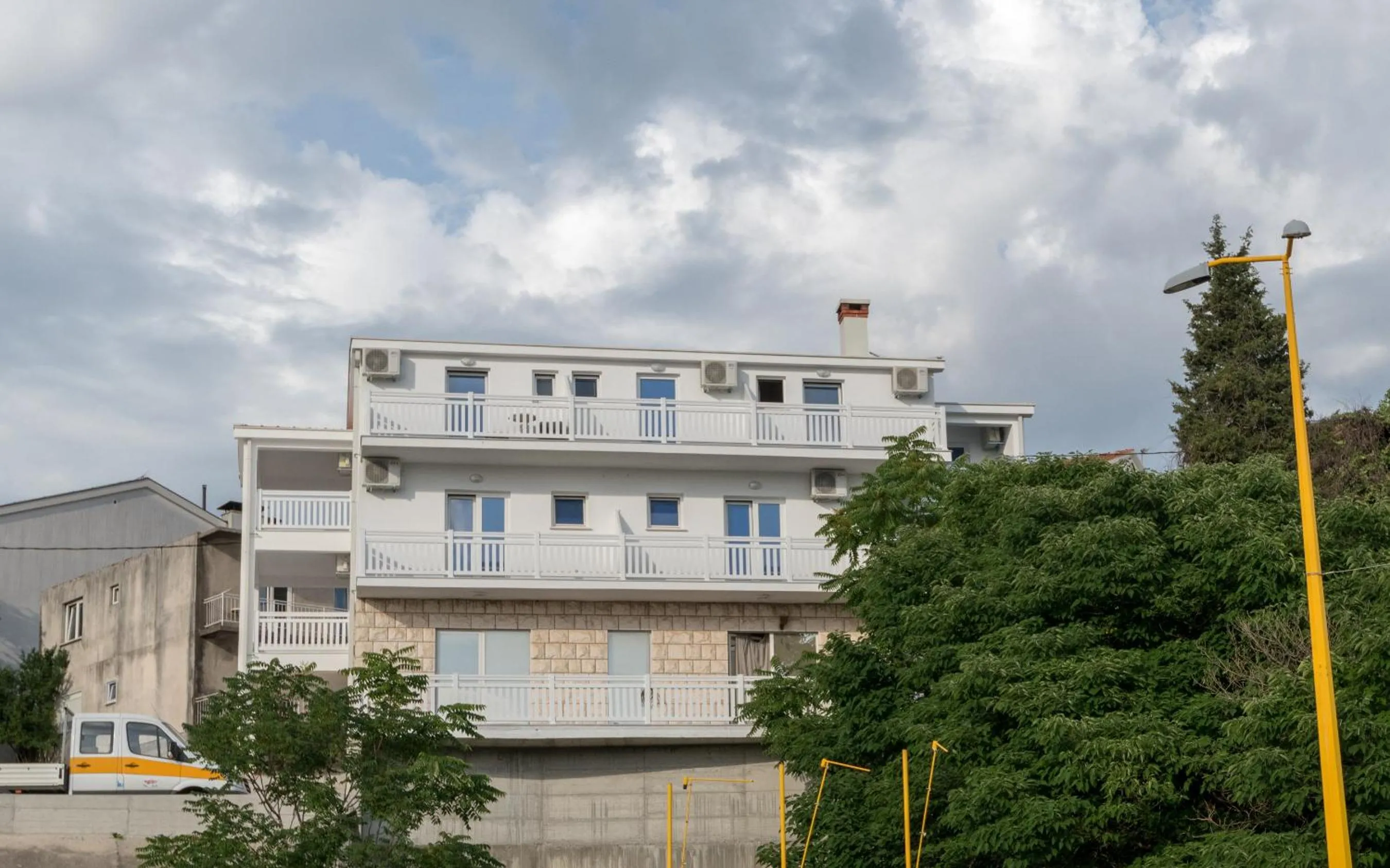 Property building in Villa Doris