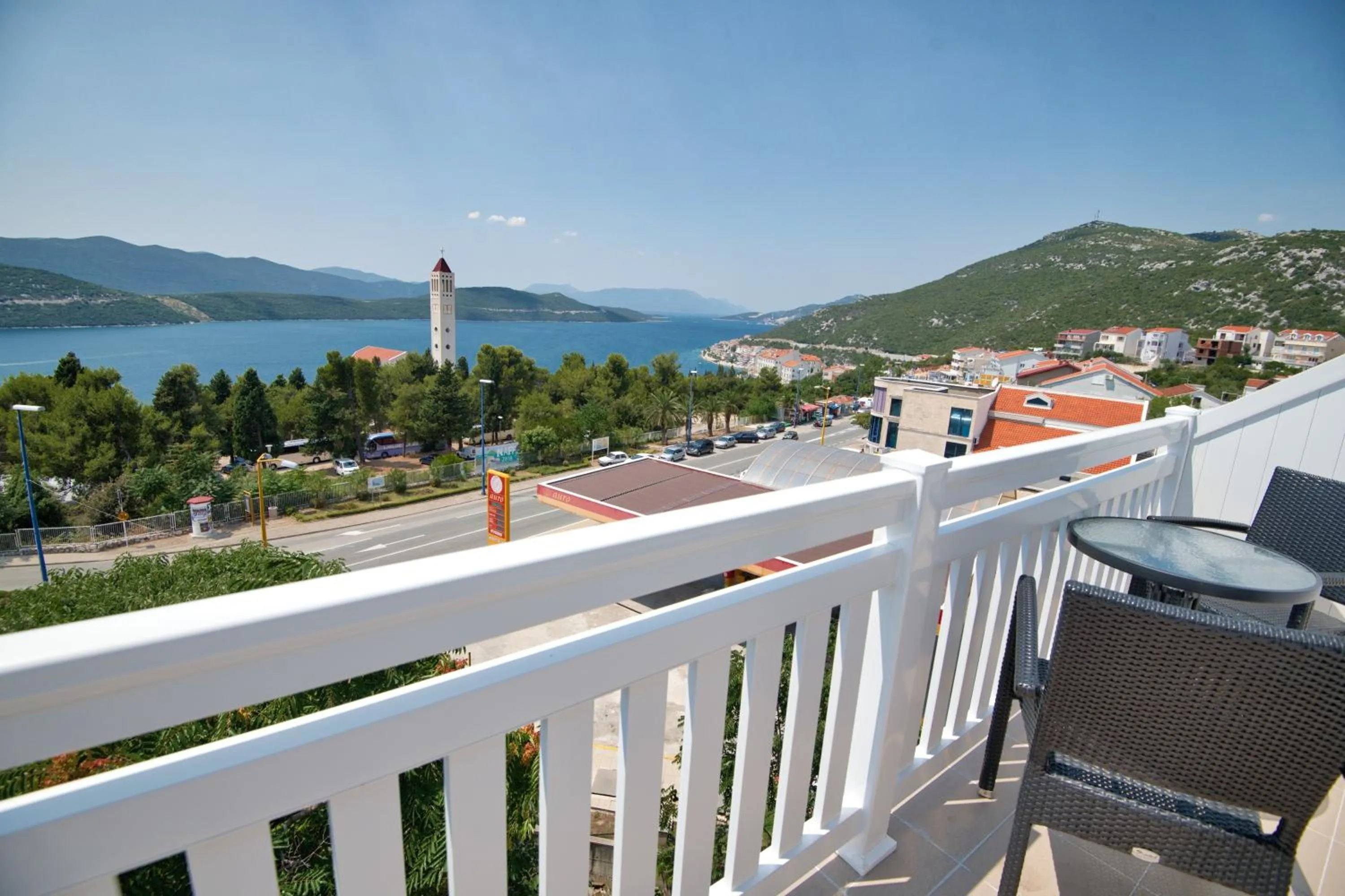 Property building in Villa Doris