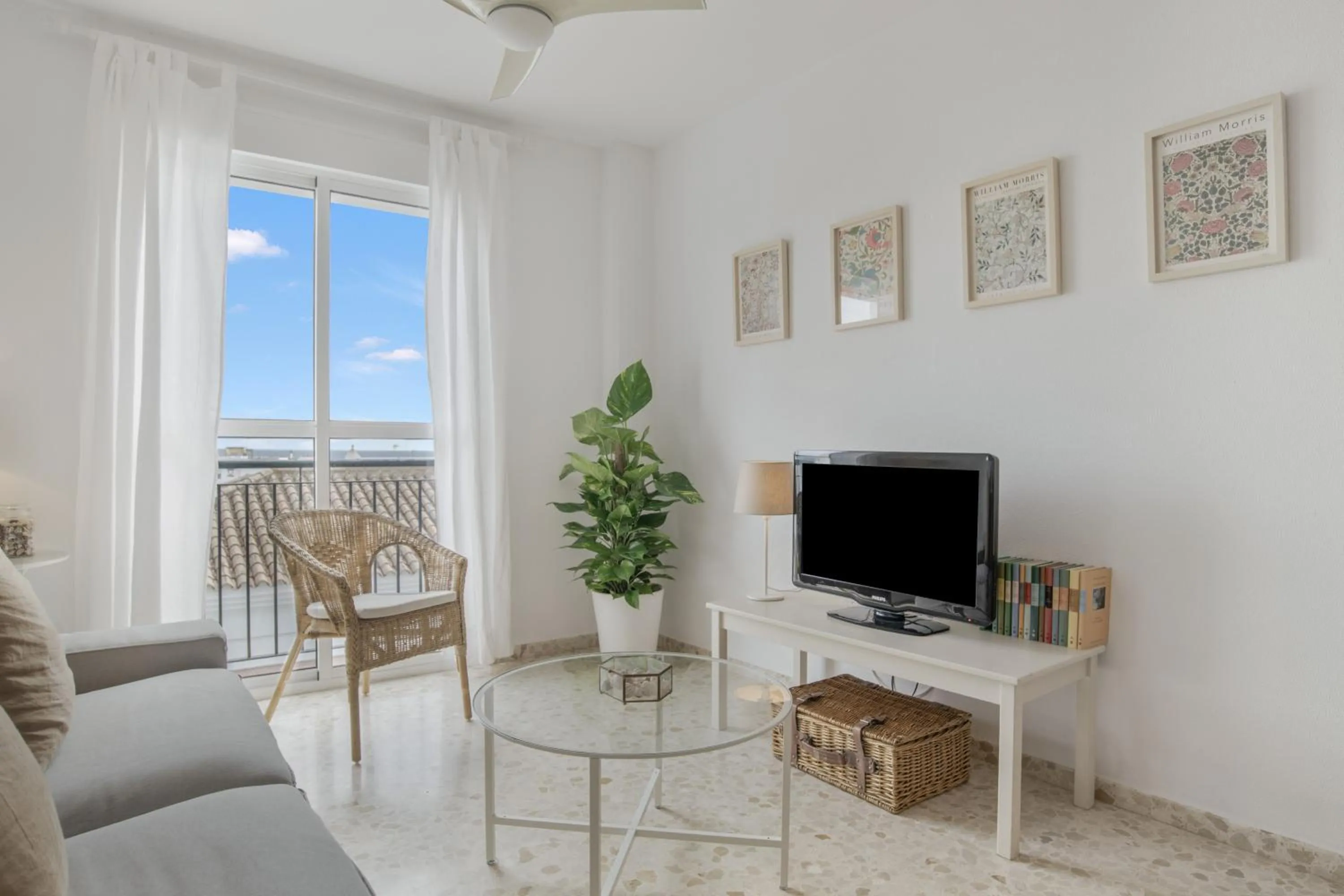Property building in Piso amplio y luminoso en Conil