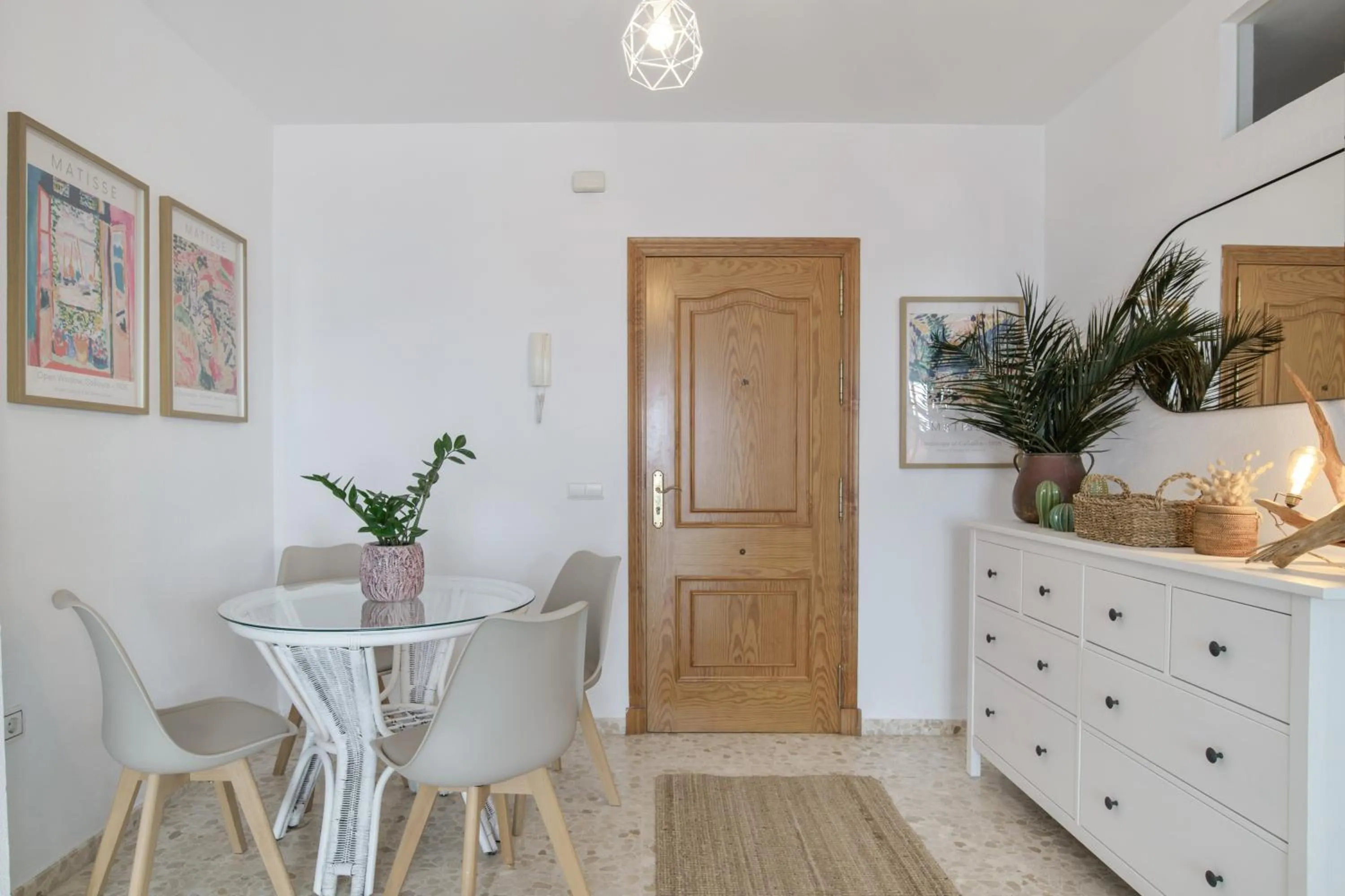 Property building in Piso amplio y luminoso en Conil