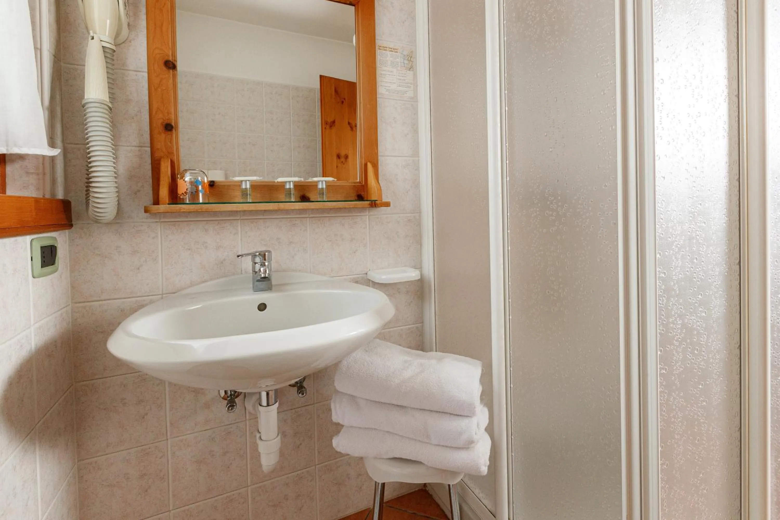 Bathroom in Hotel Villa Rina