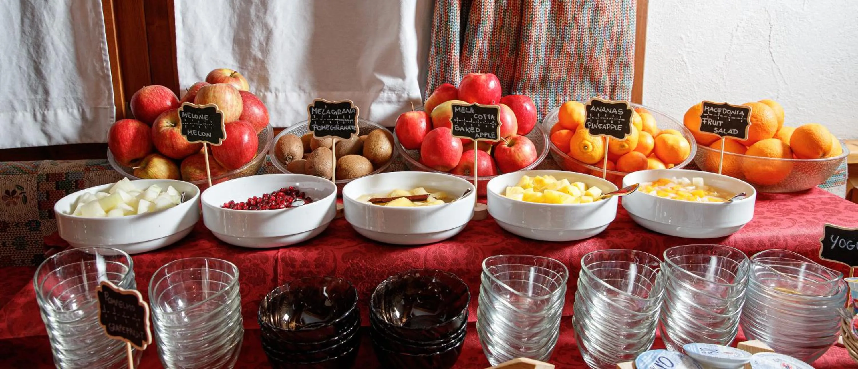 Breakfast in Hotel Villa Rina