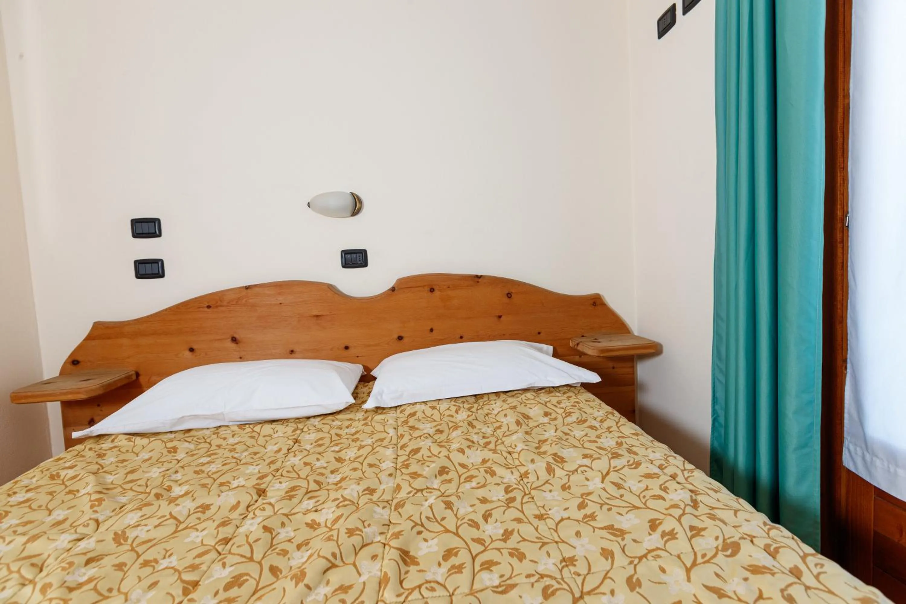 Photo of the whole room, Bed in Hotel Villa Rina