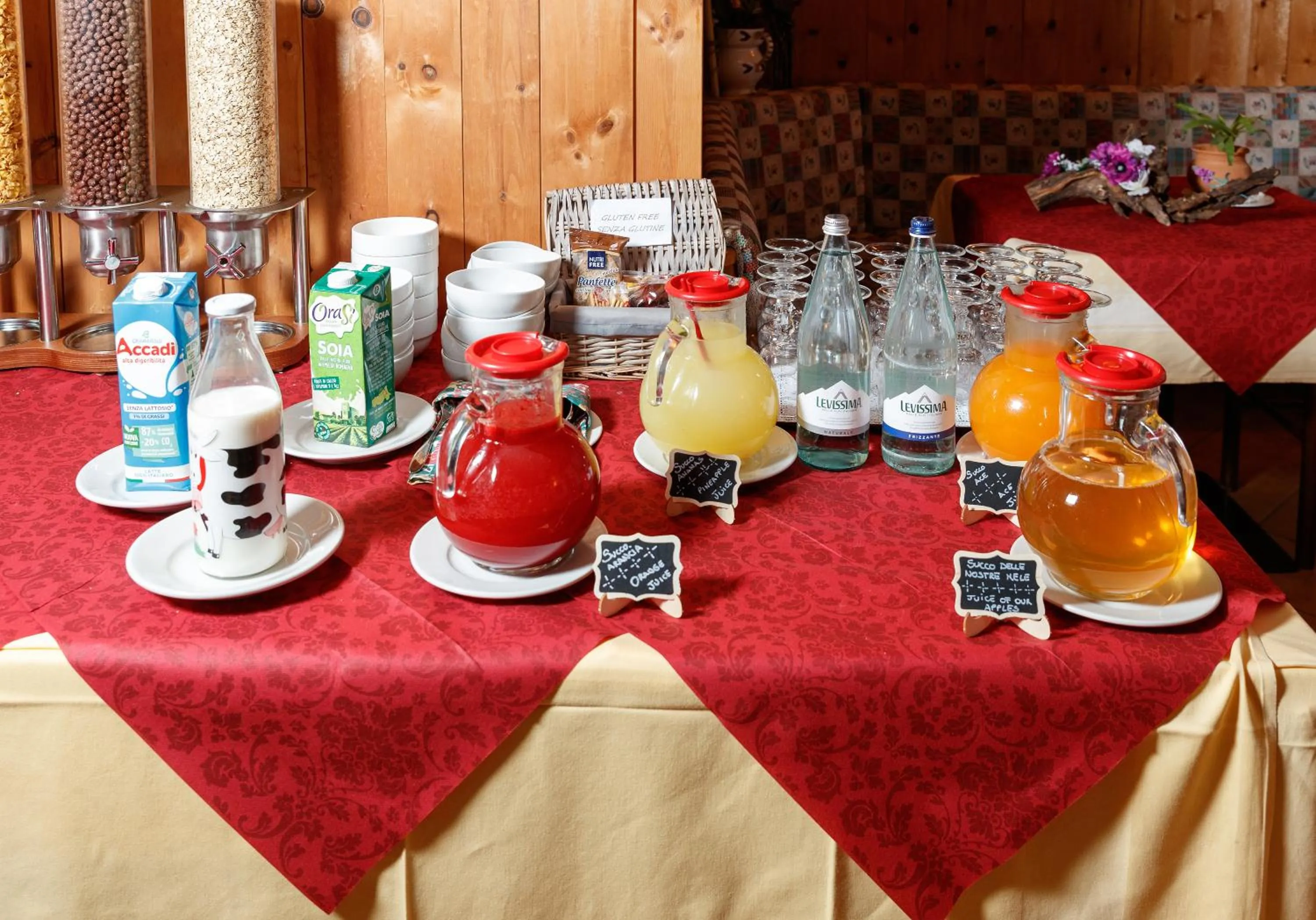 Breakfast in Hotel Villa Rina