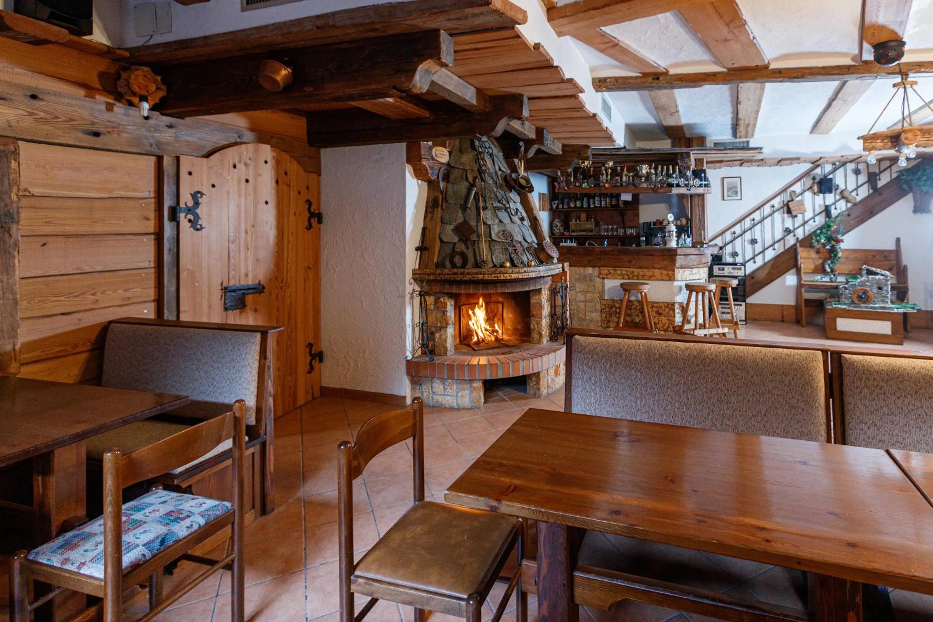 Restaurant/places to eat in Hotel Villa Rina