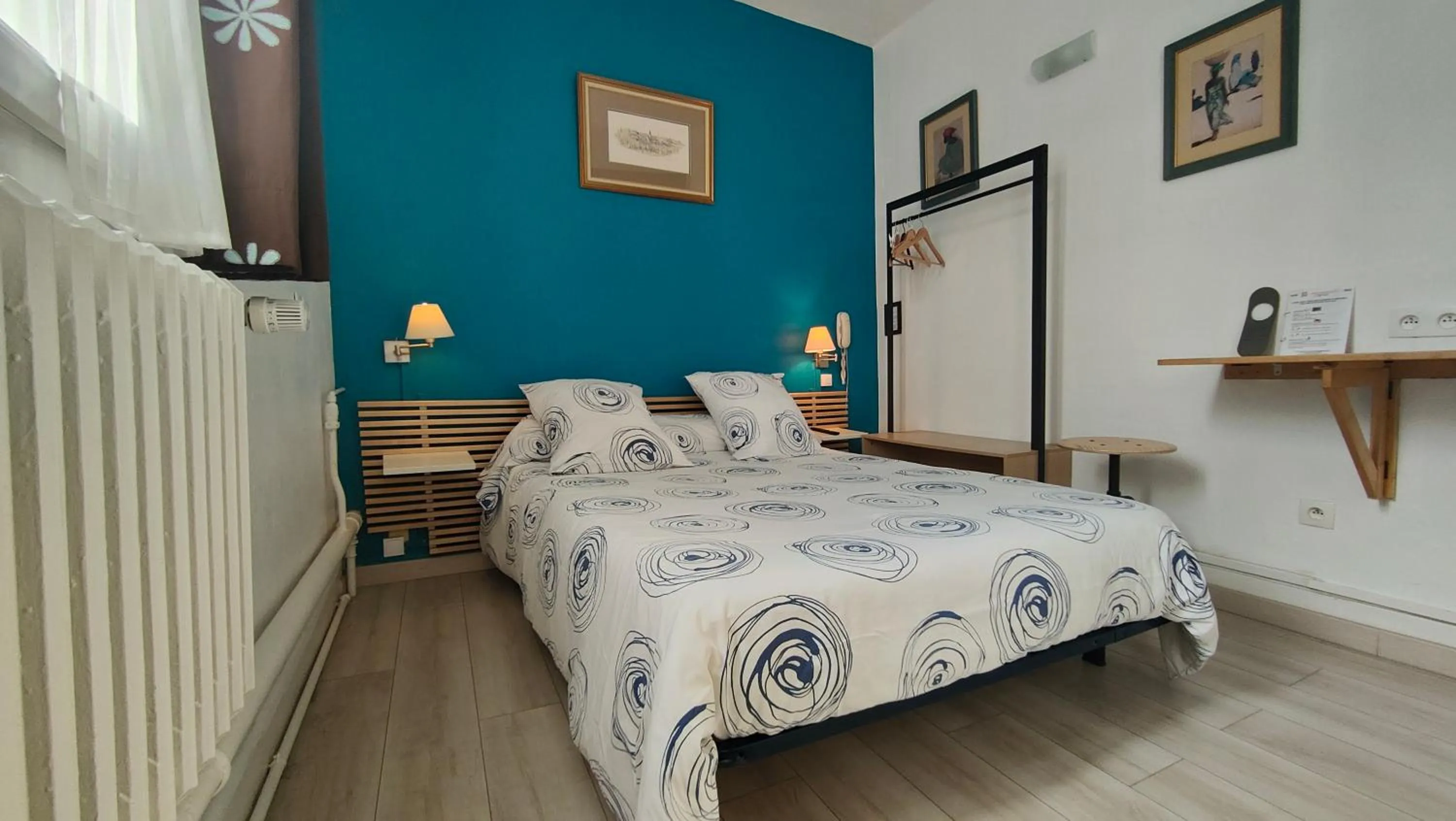 Photo of the whole room, Bed in Hôtel Saint Jean