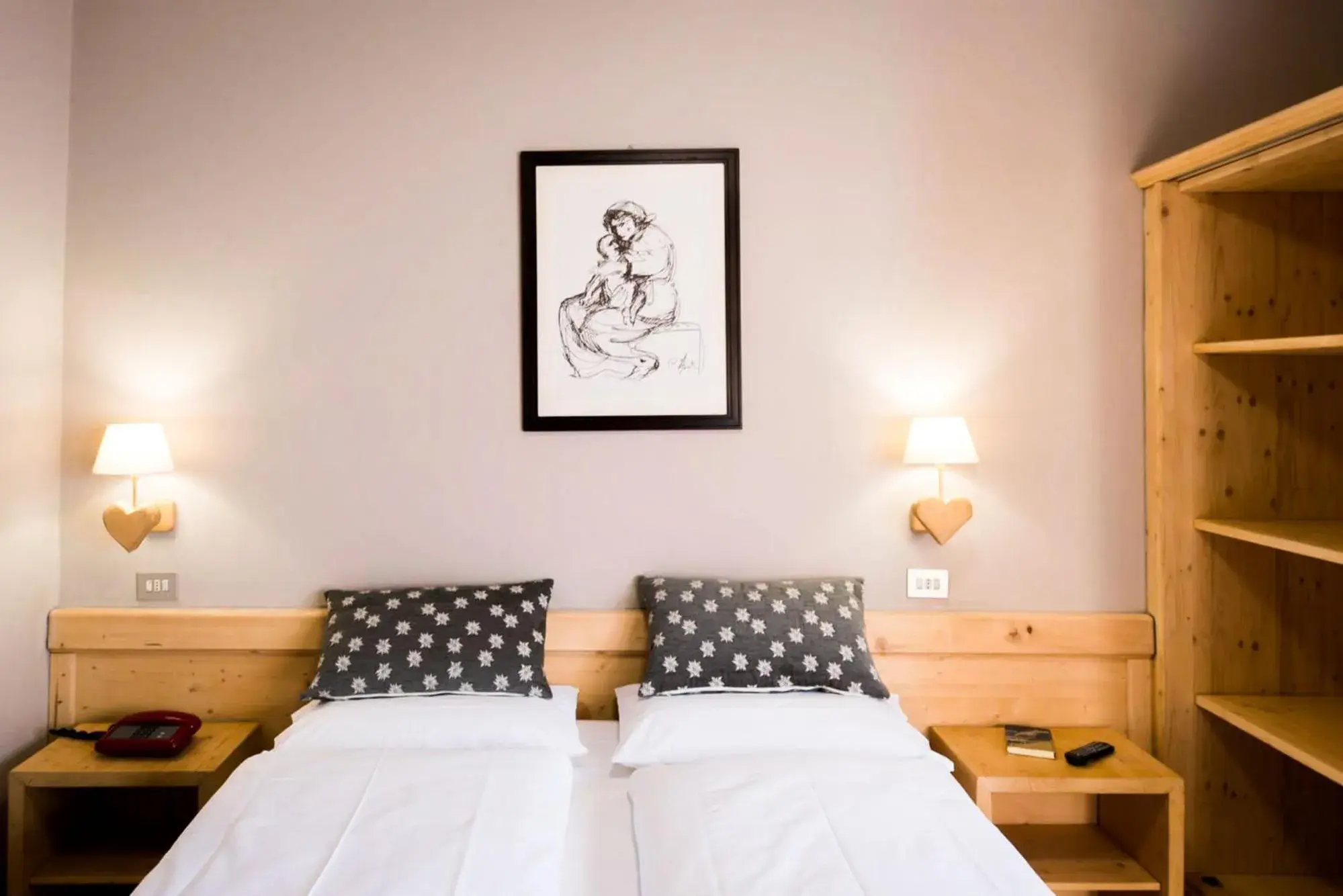 Superior Double or Twin Room in Hotel Vallecetta Superior Double or Twin Room in Hotel Vallecetta