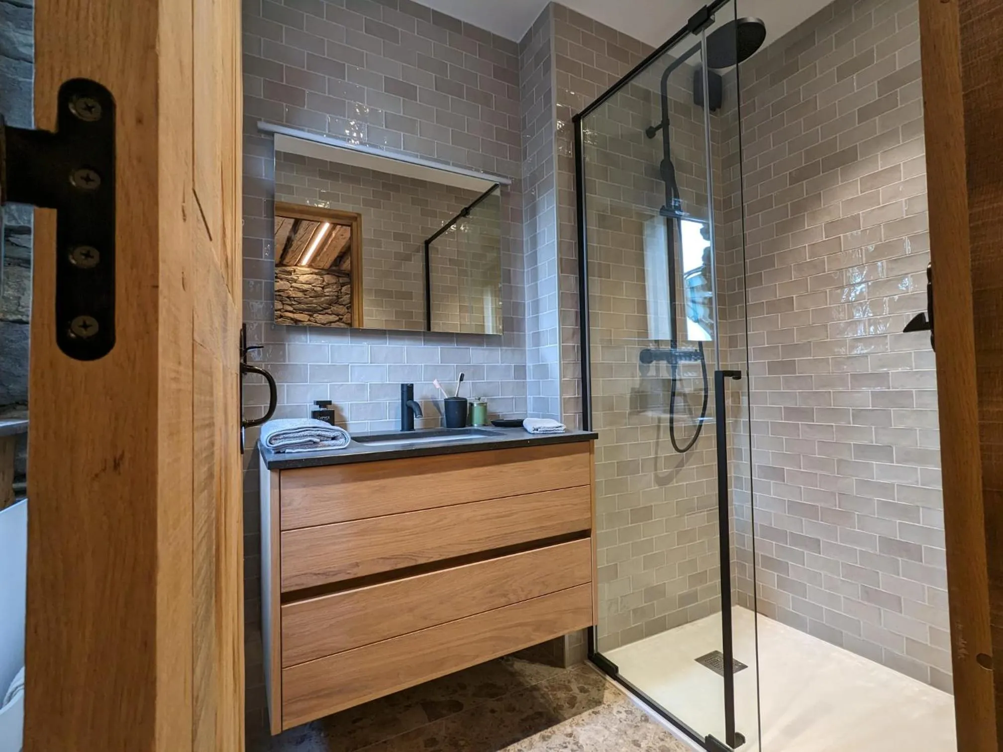 Bathroom in Lodji Hotel & spa