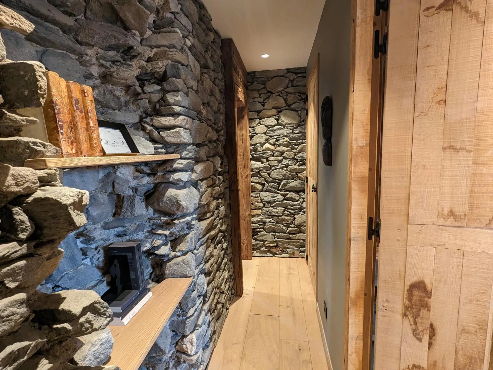 Lobby or reception in Lodji Hotel & spa