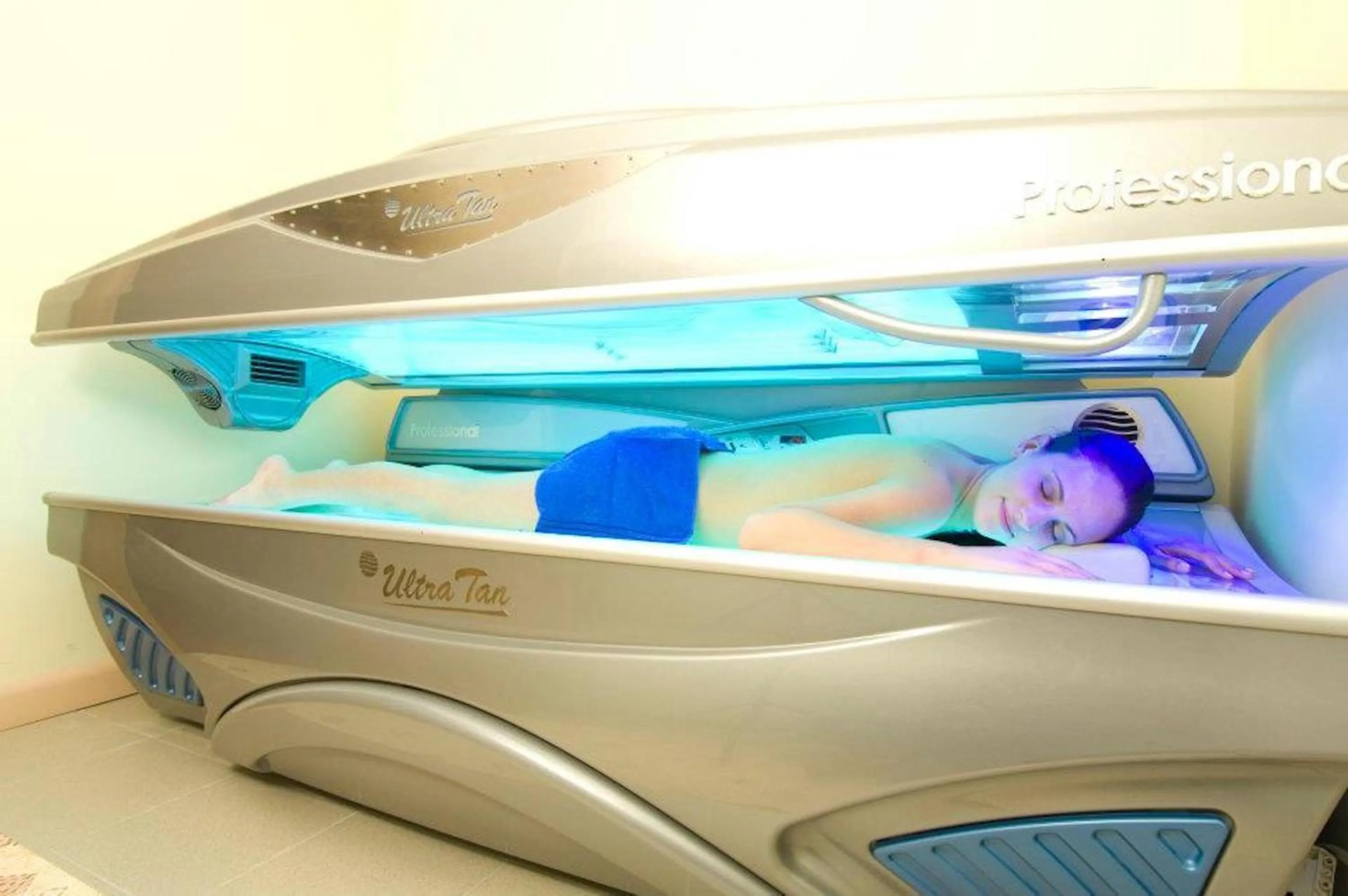 Solarium in Aparthouse Borovo near Bulgaria Mall, free street parking