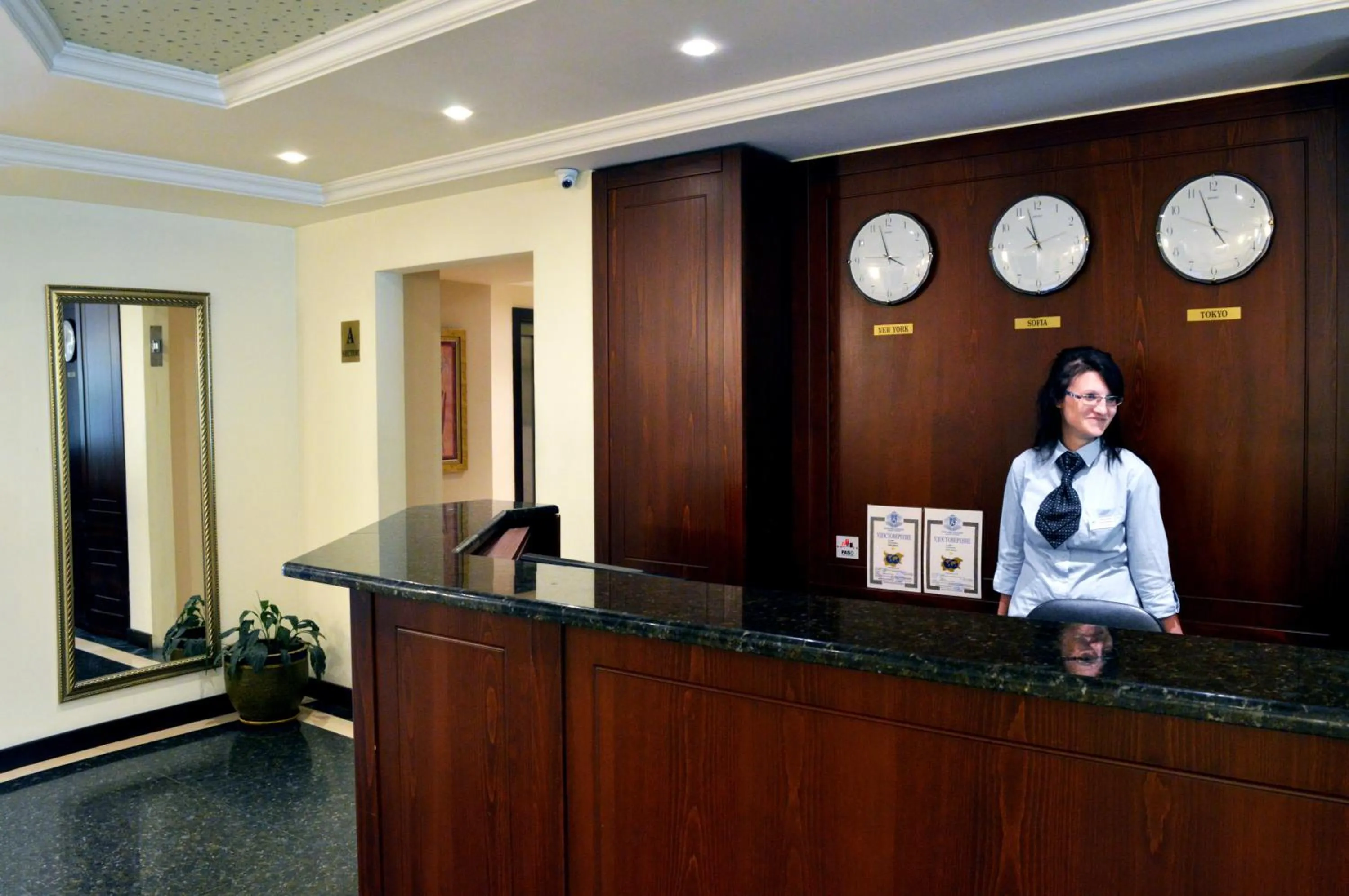 Lobby or reception in Aparthouse Borovo near Bulgaria Mall, free street parking