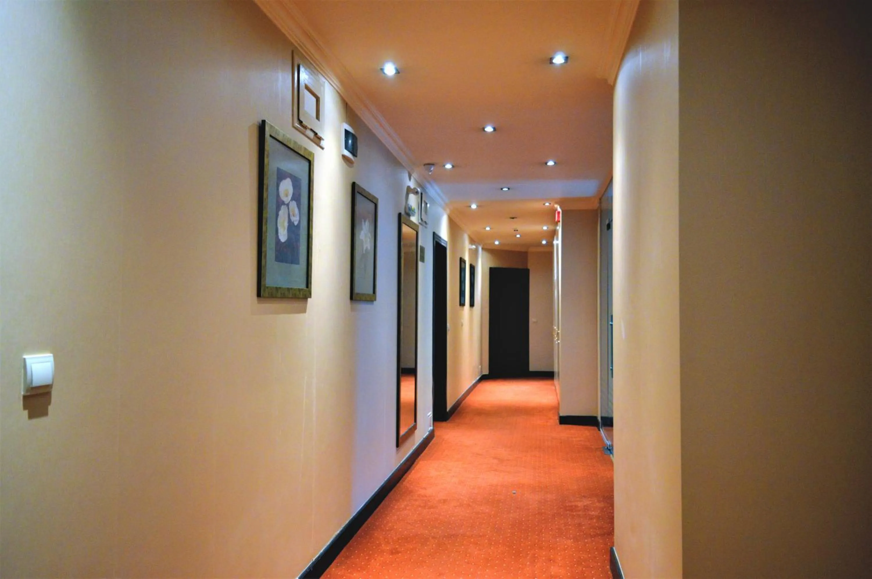 Floor plan in Aparthouse Borovo near Bulgaria Mall, free street parking