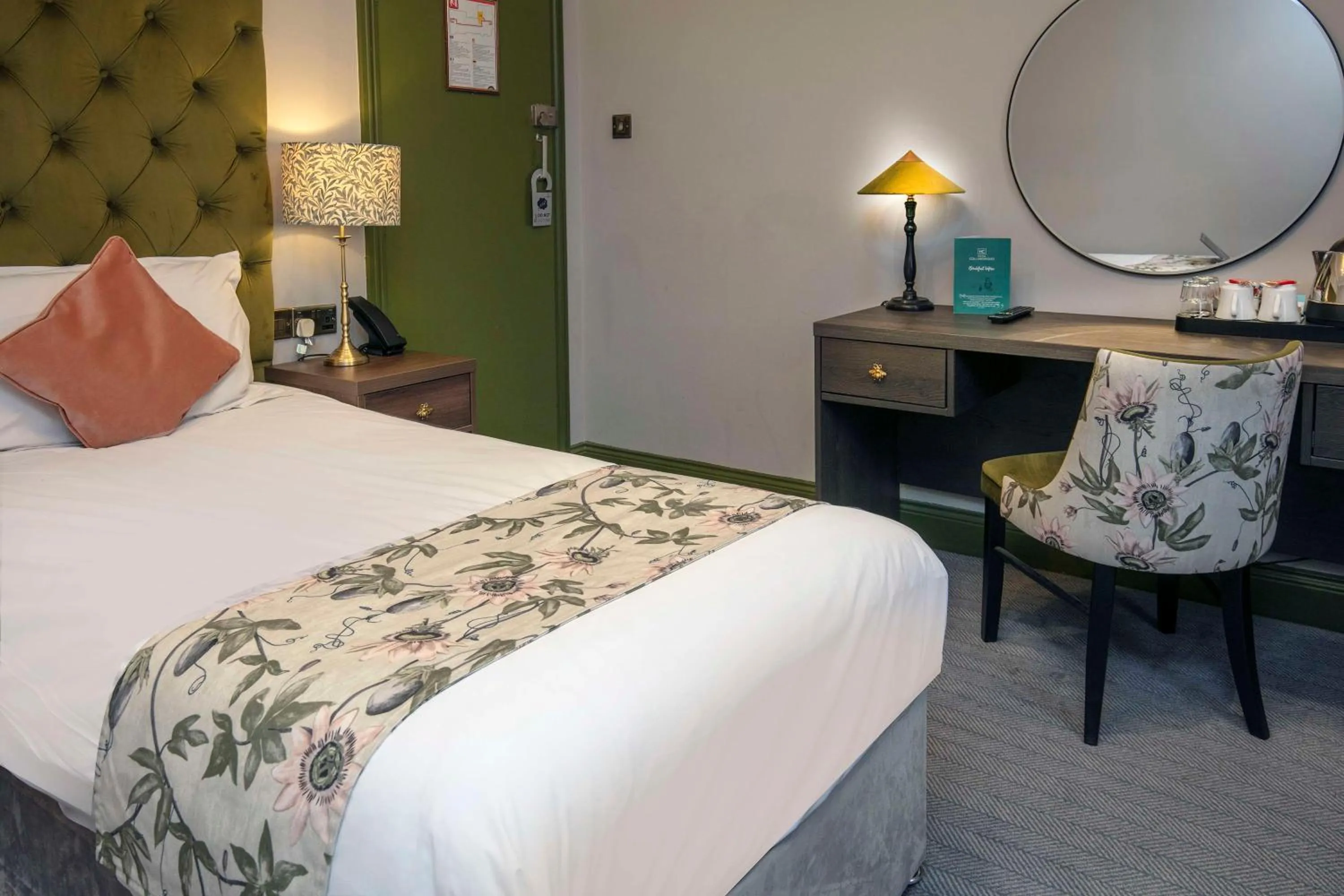 Bedroom, Bed in Hotel Collingwood BW Signature Collection