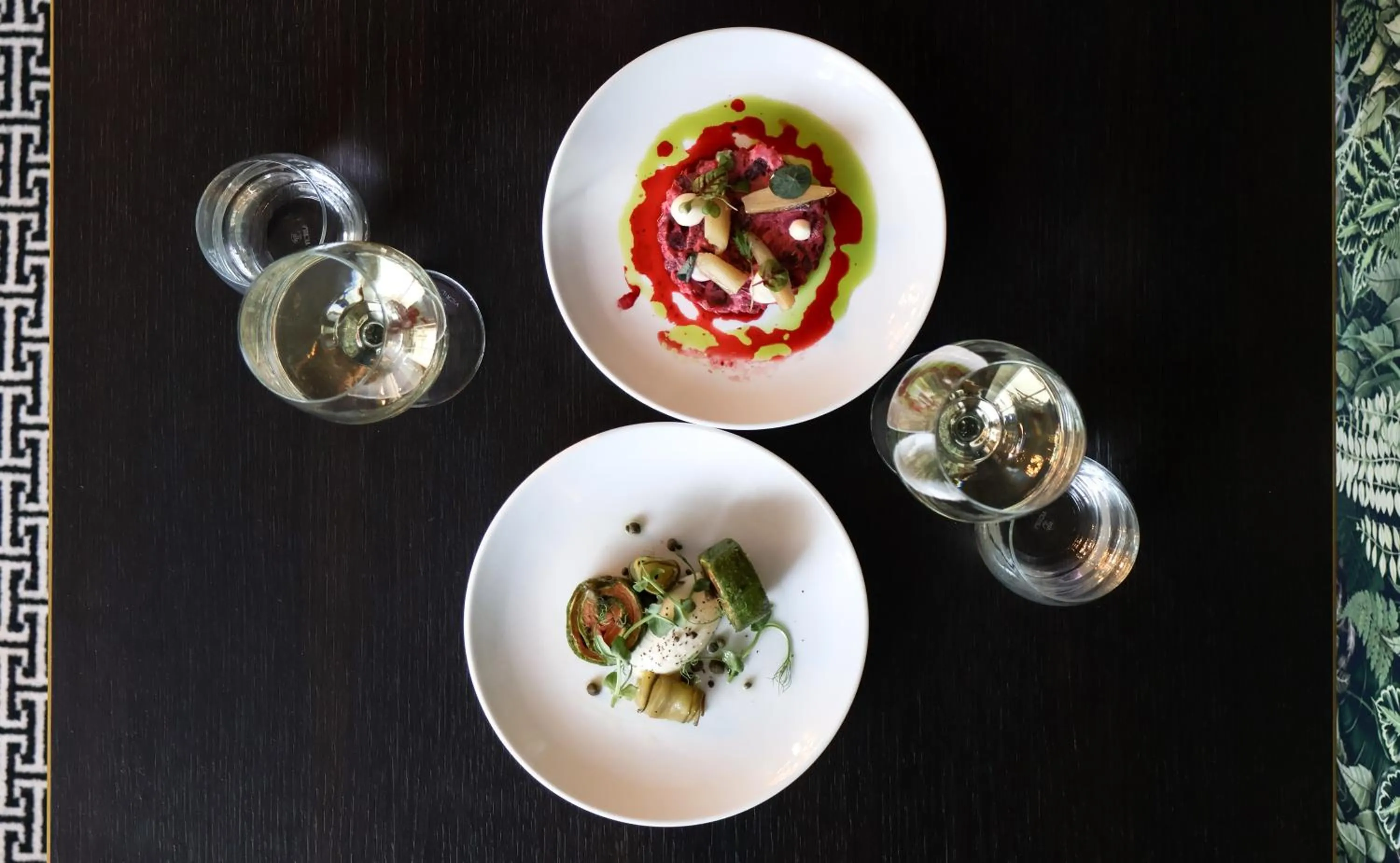 Food and drinks in Hotel Collingwood BW Signature Collection