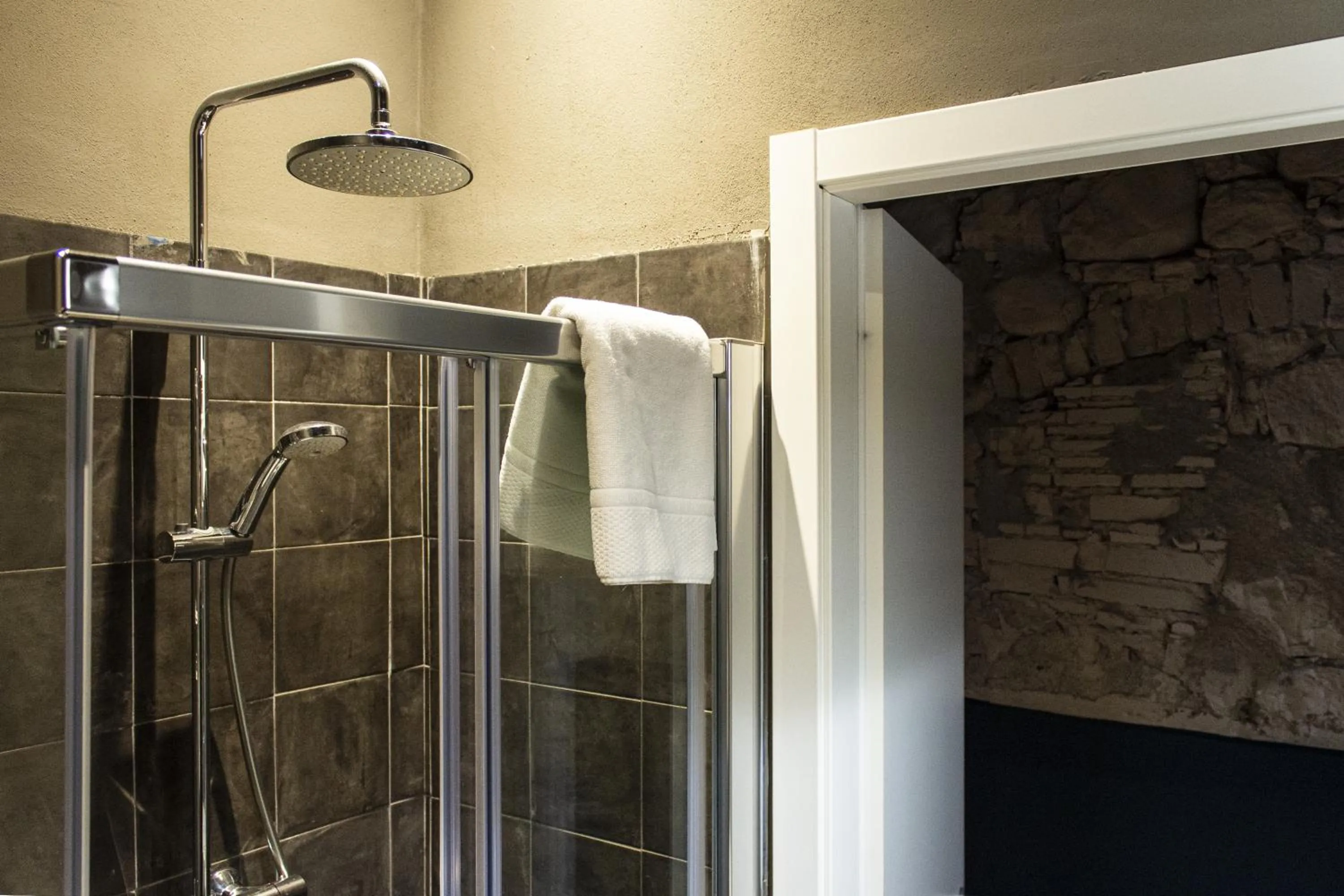 Shower in Palagina la cascina