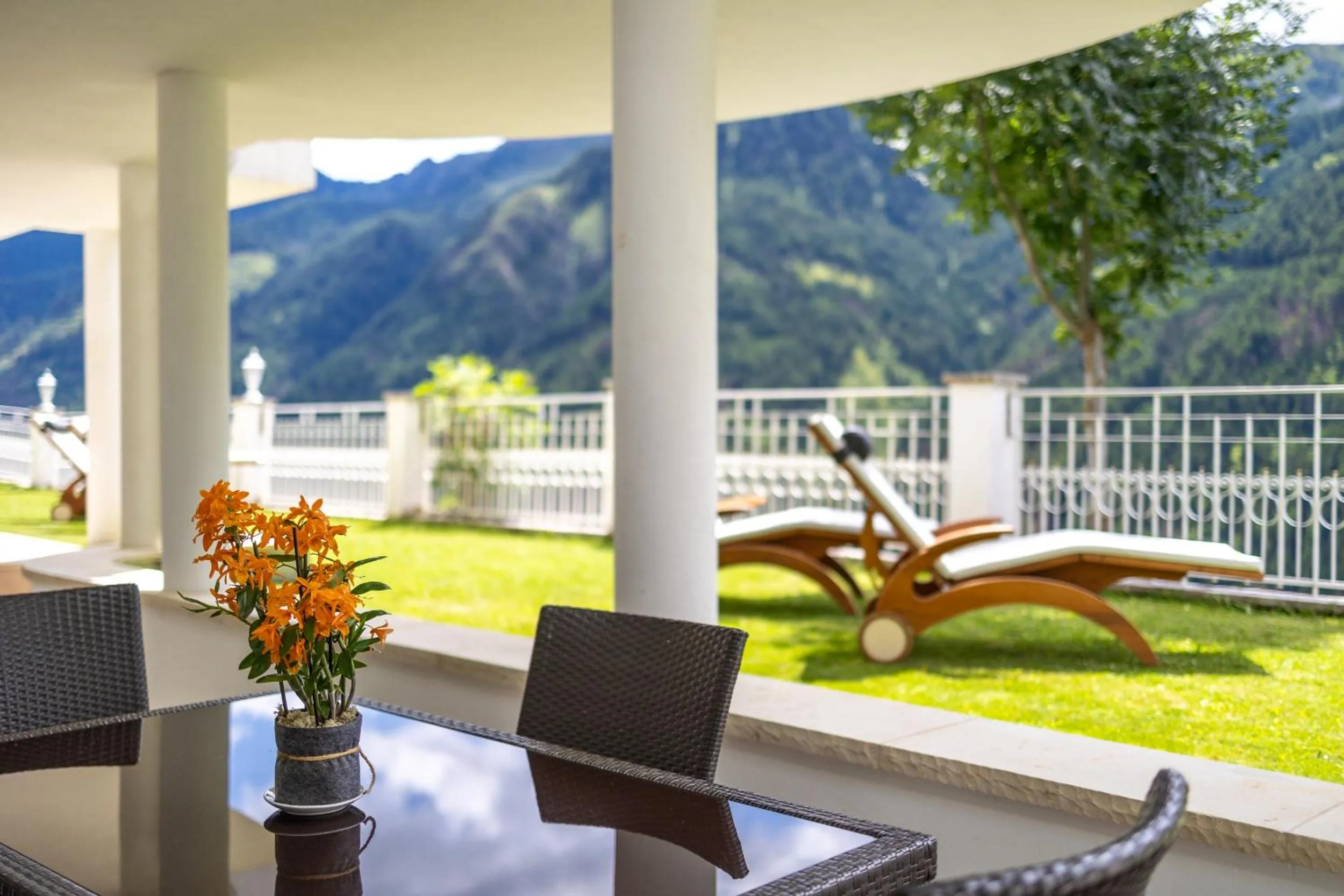 Garden in Das Land-Palais - Your lovely Mountain Hideaway