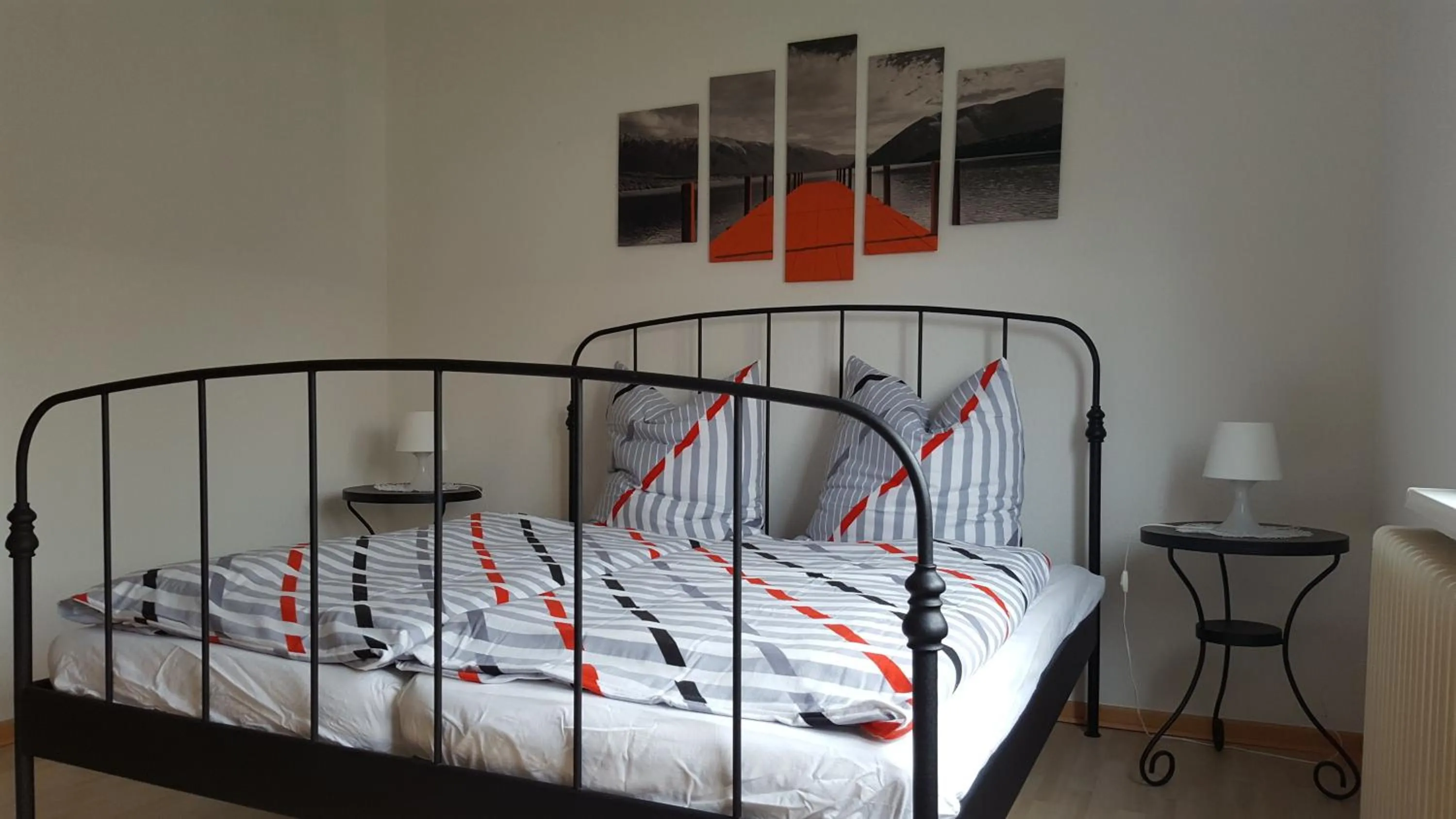 Bed in Ferienwohnung Elfriede