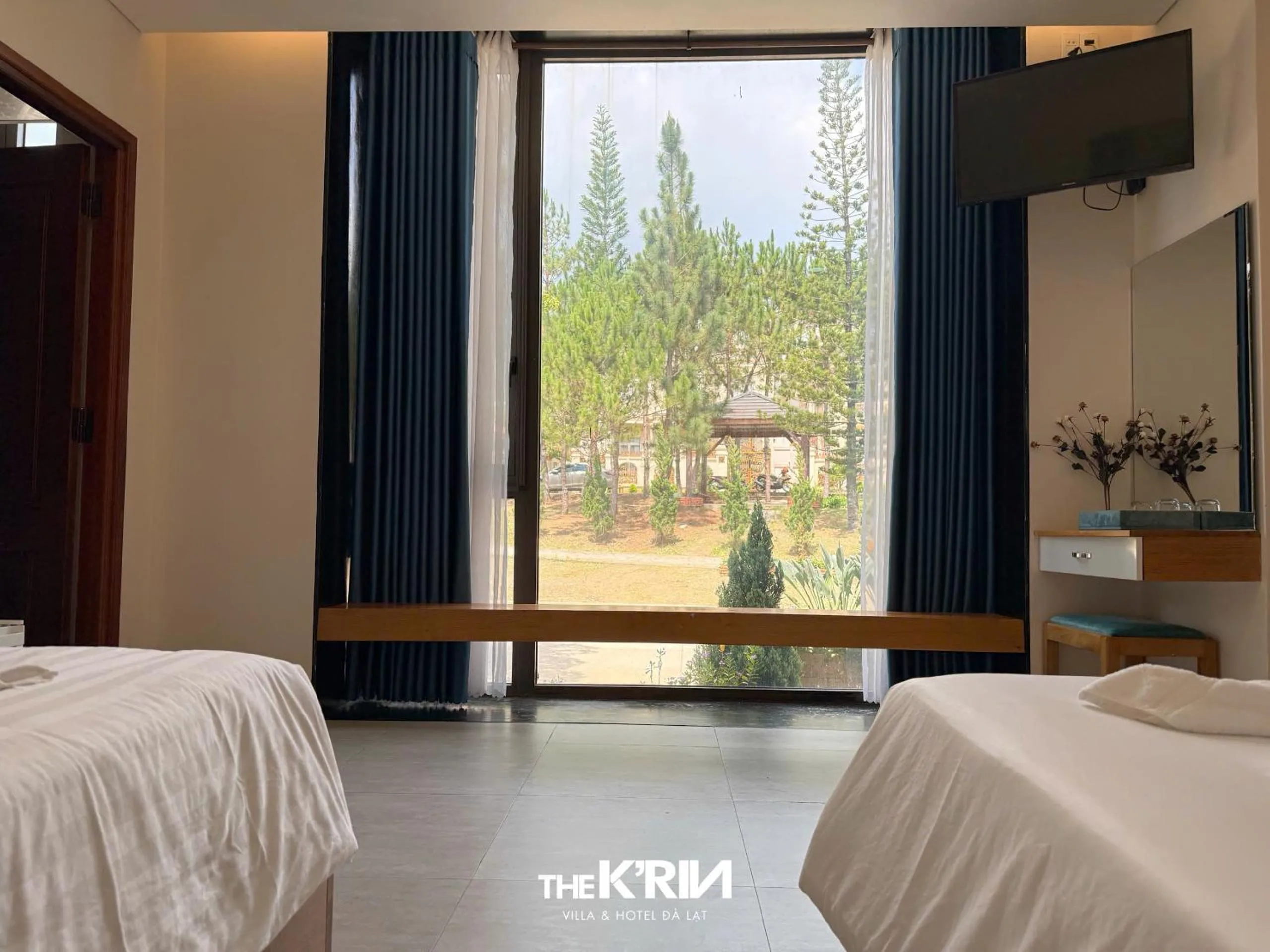 Bed in TTR Rin Villa & Hotel
