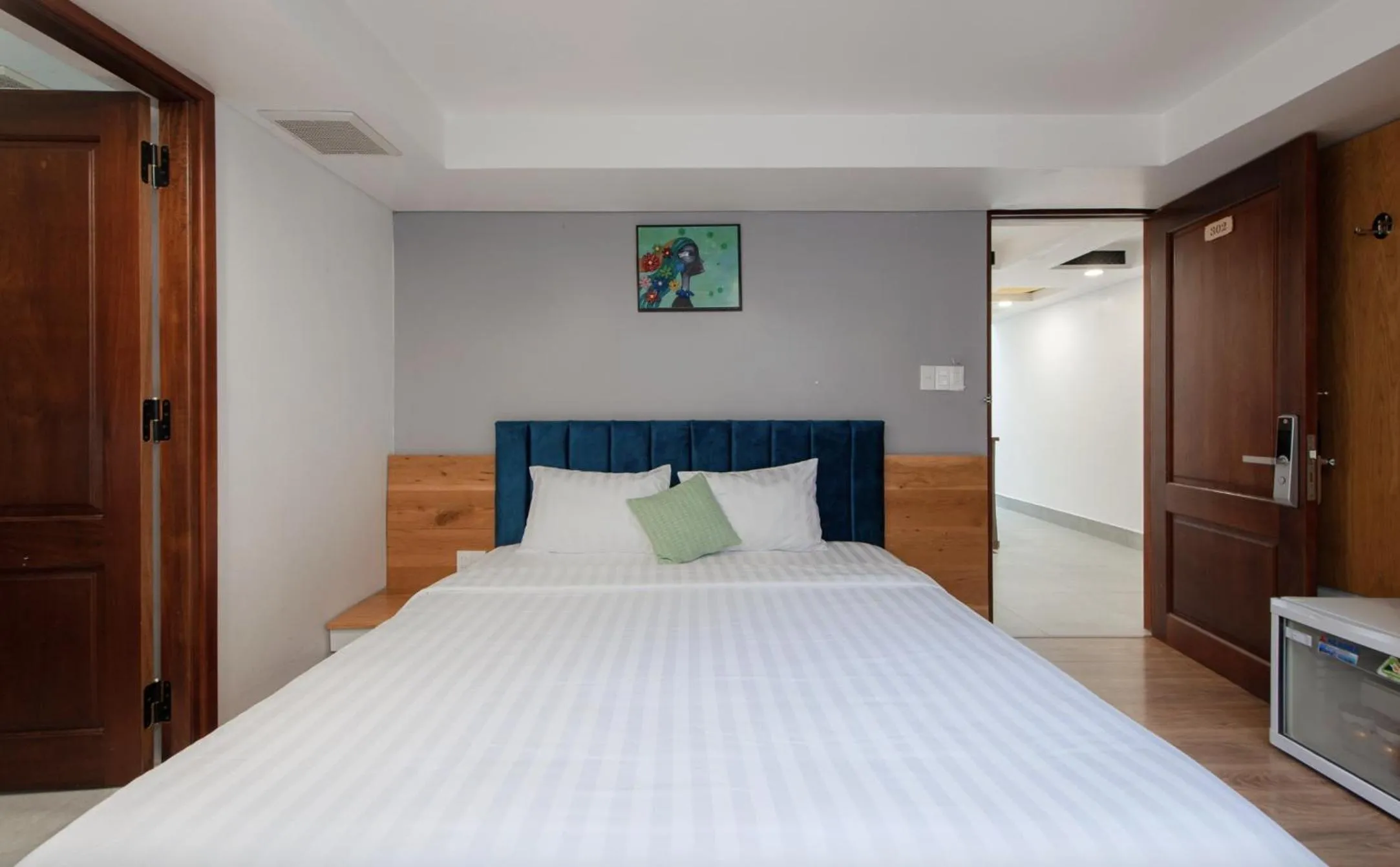 Bed in TTR Rin Villa & Hotel