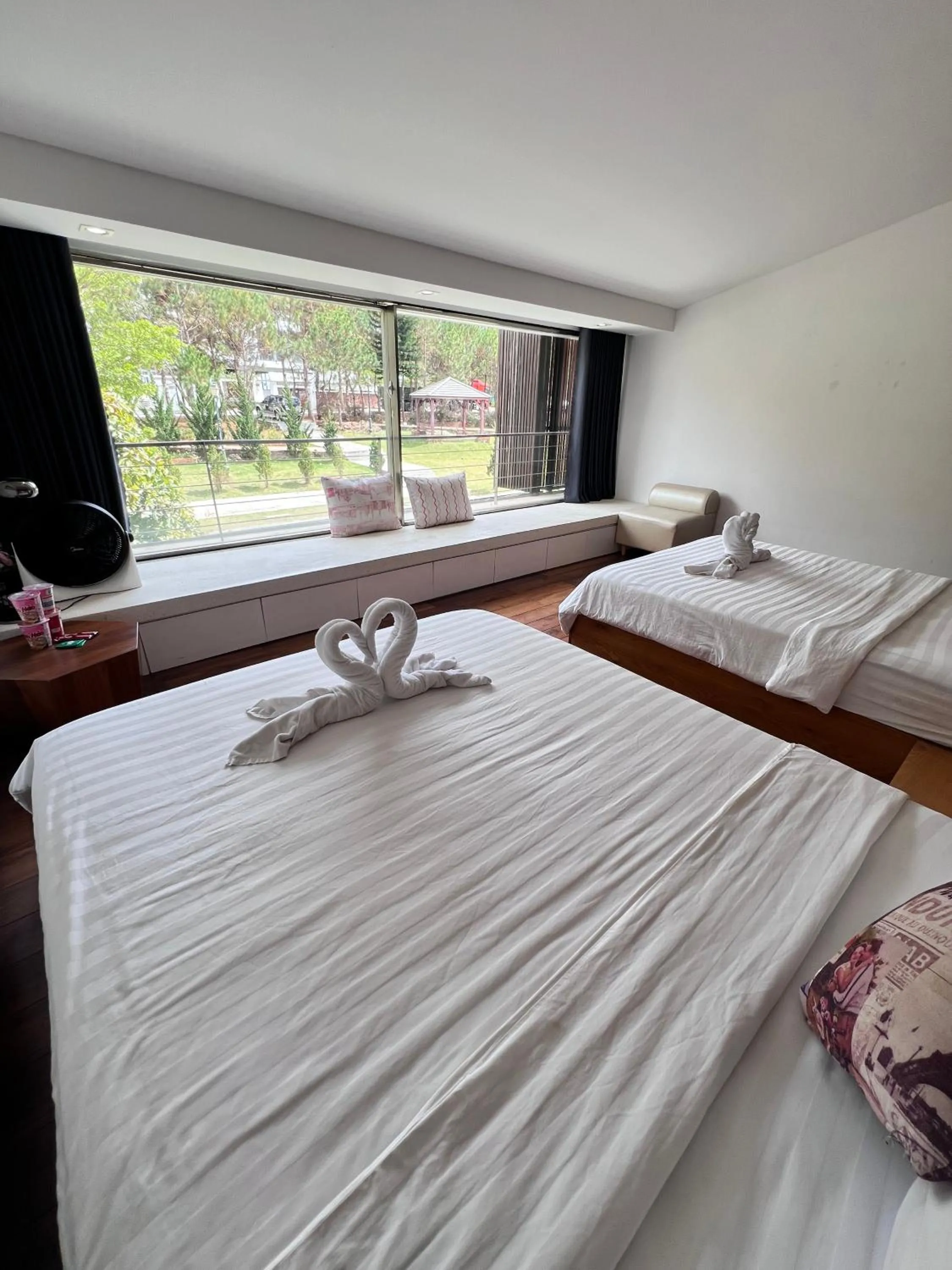 Bed in TTR Rin Villa & Hotel