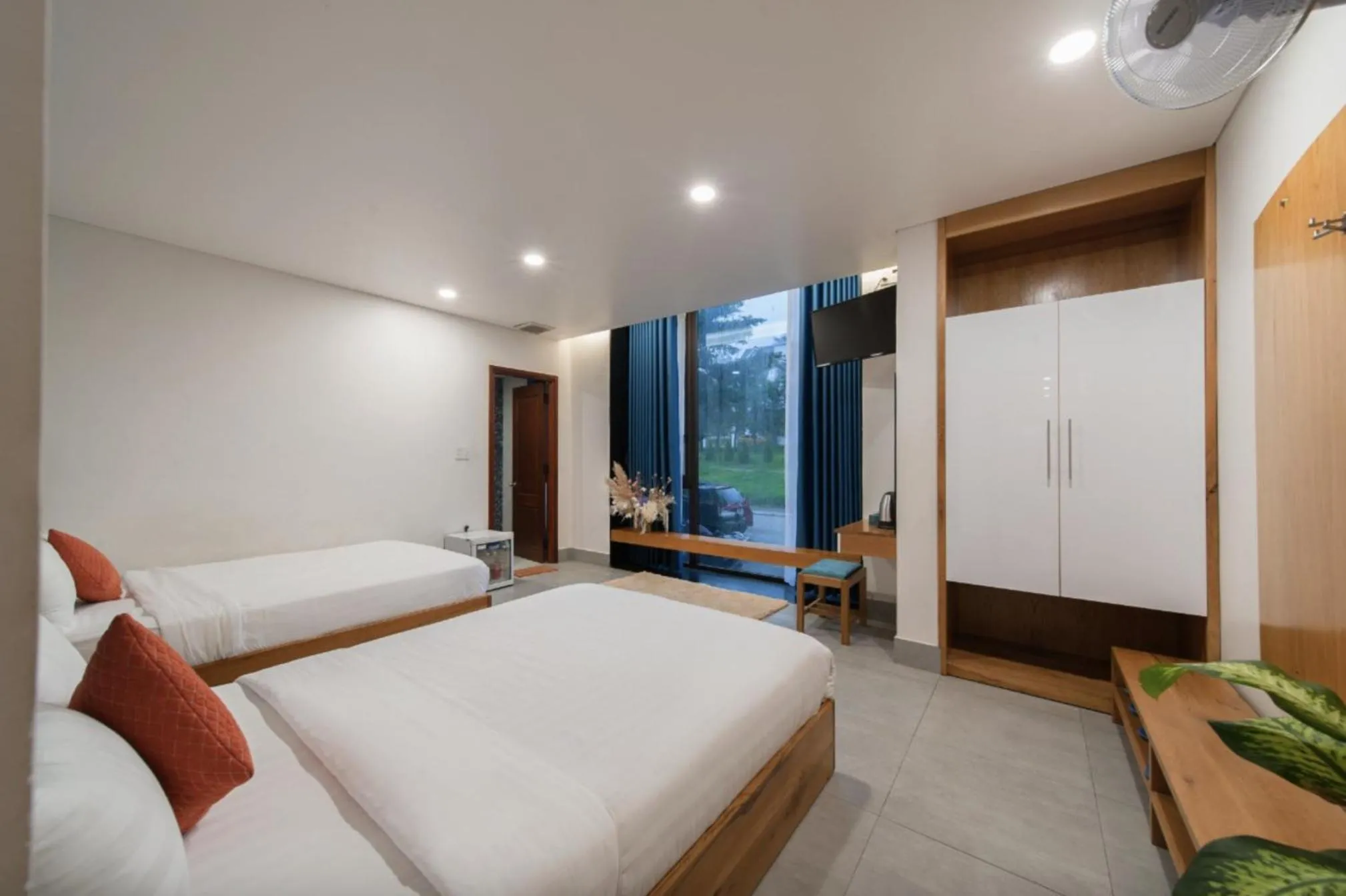 Bed in TTR Rin Villa & Hotel