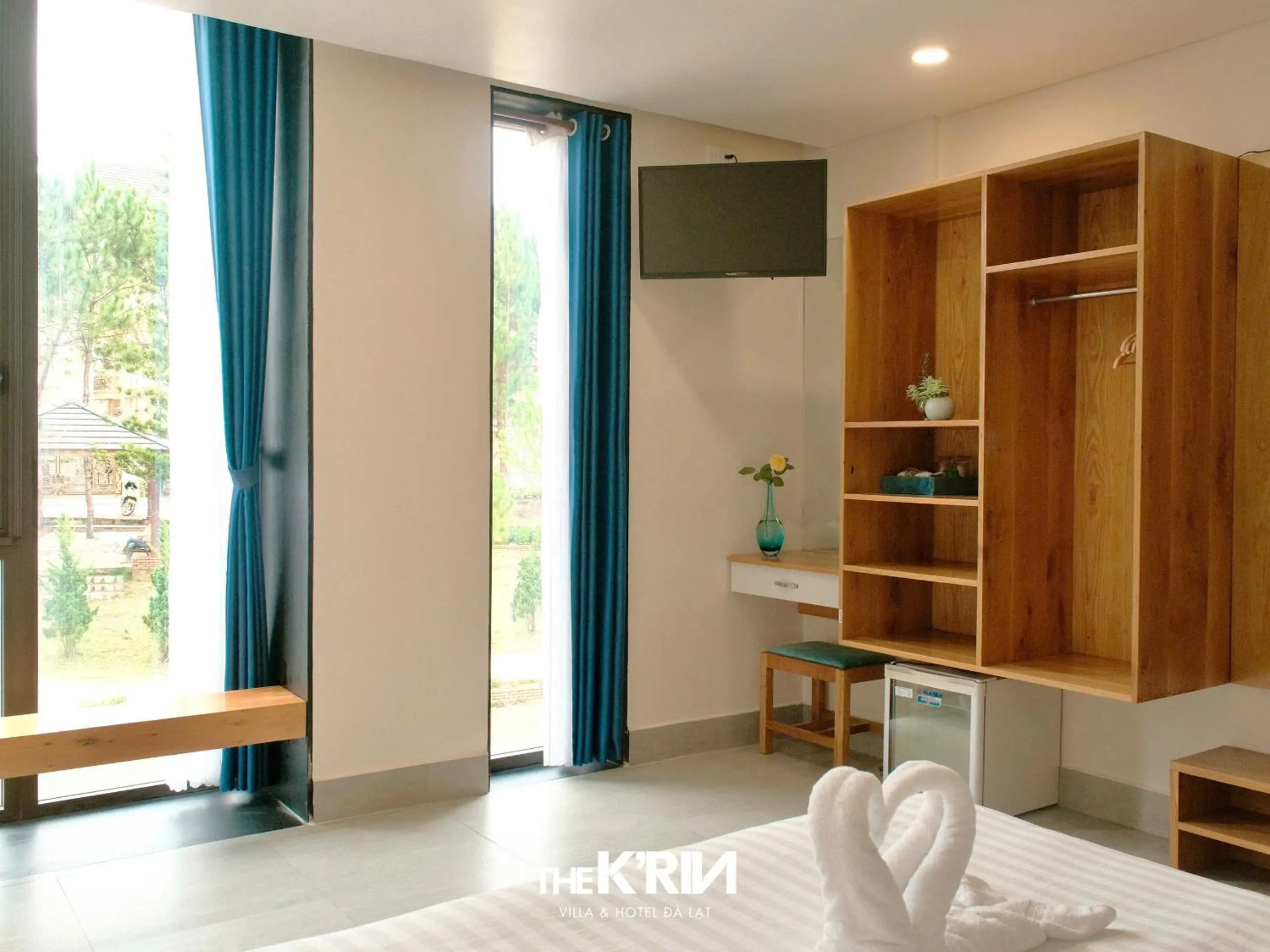Bed in TTR Rin Villa & Hotel