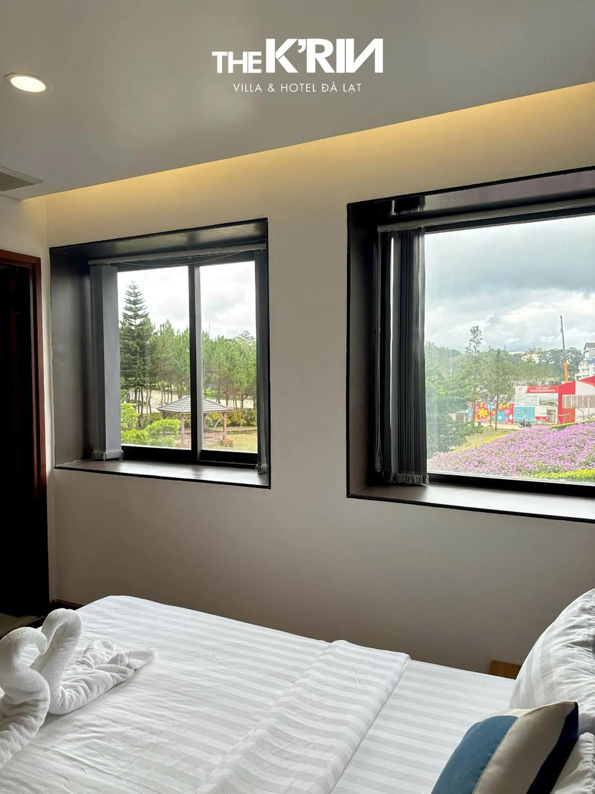 Bed in TTR Rin Villa & Hotel