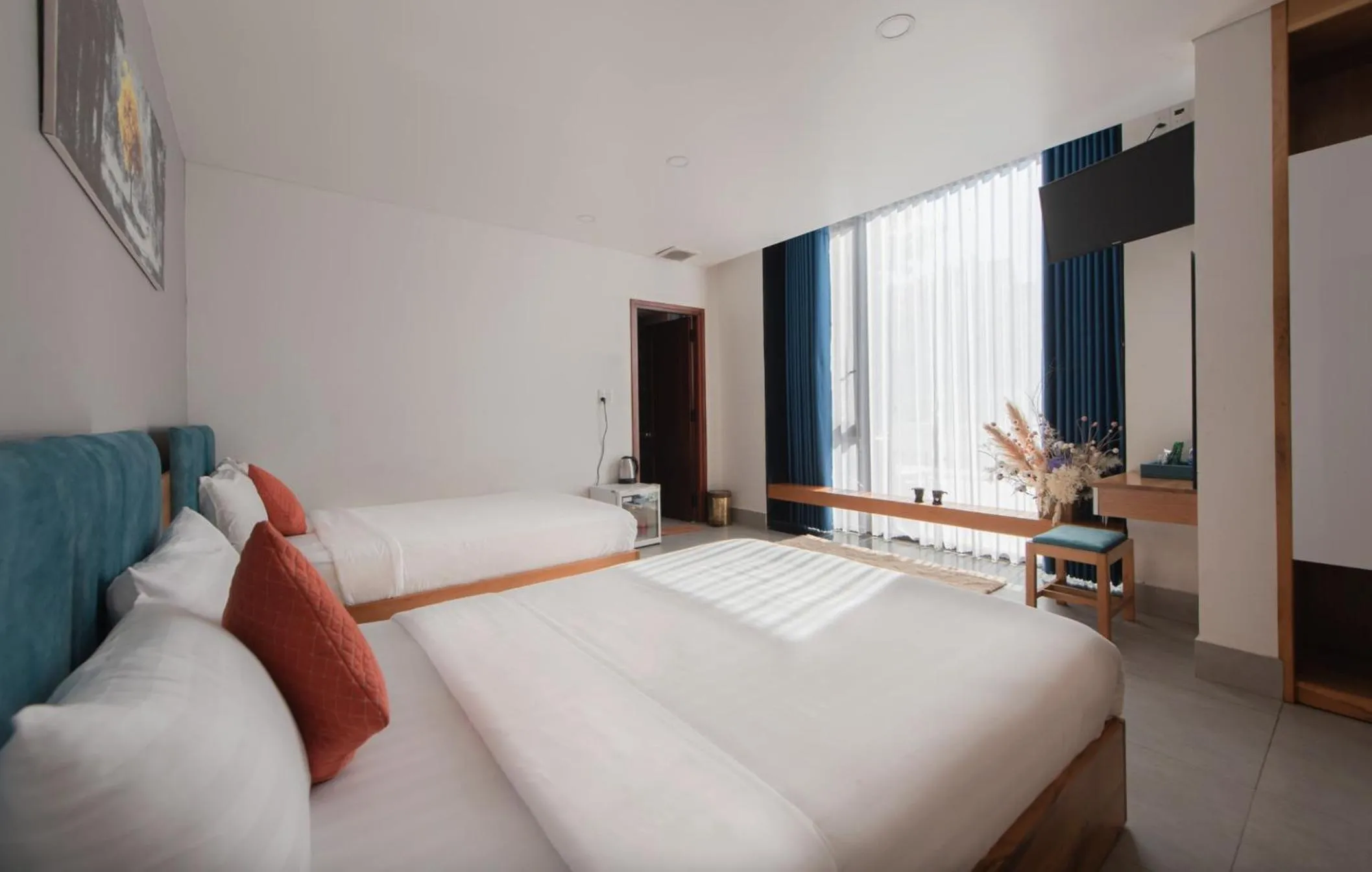 Bed in TTR Rin Villa & Hotel