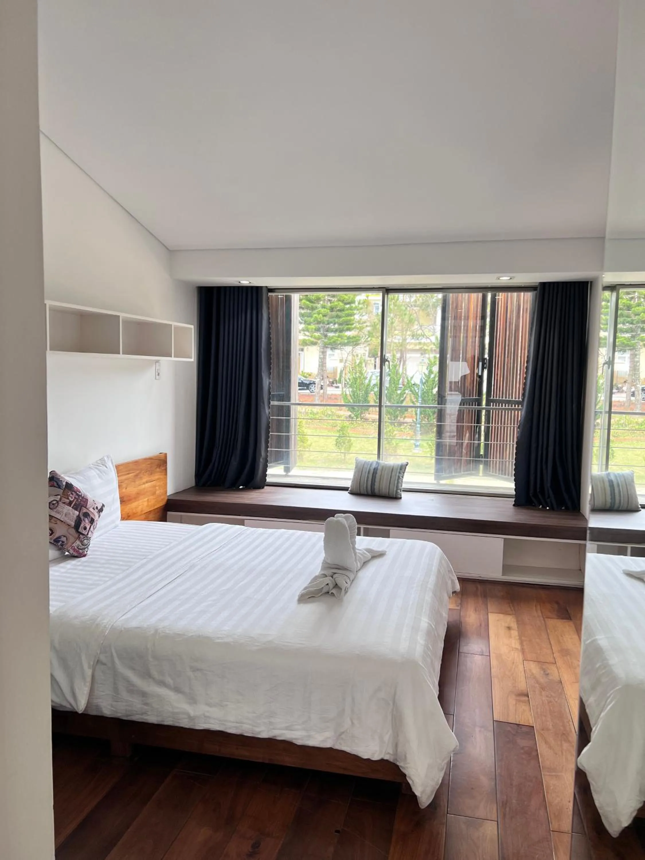Bed in TTR Rin Villa & Hotel