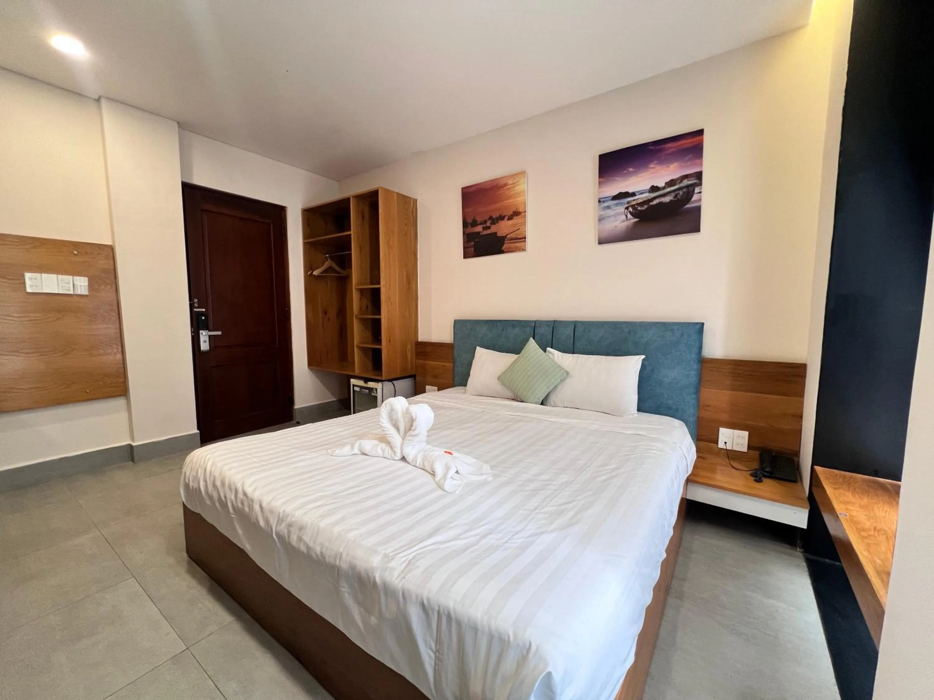 Bed in TTR Rin Villa & Hotel