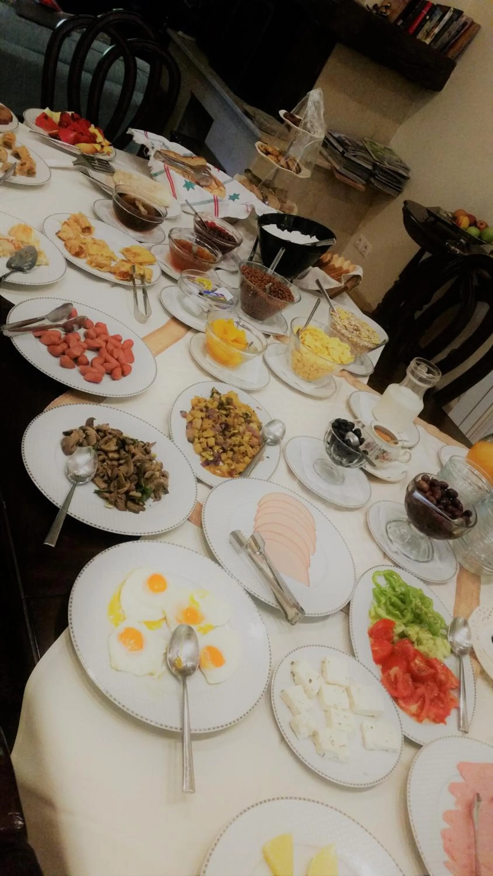 Breakfast in Archontiko Petras 1821