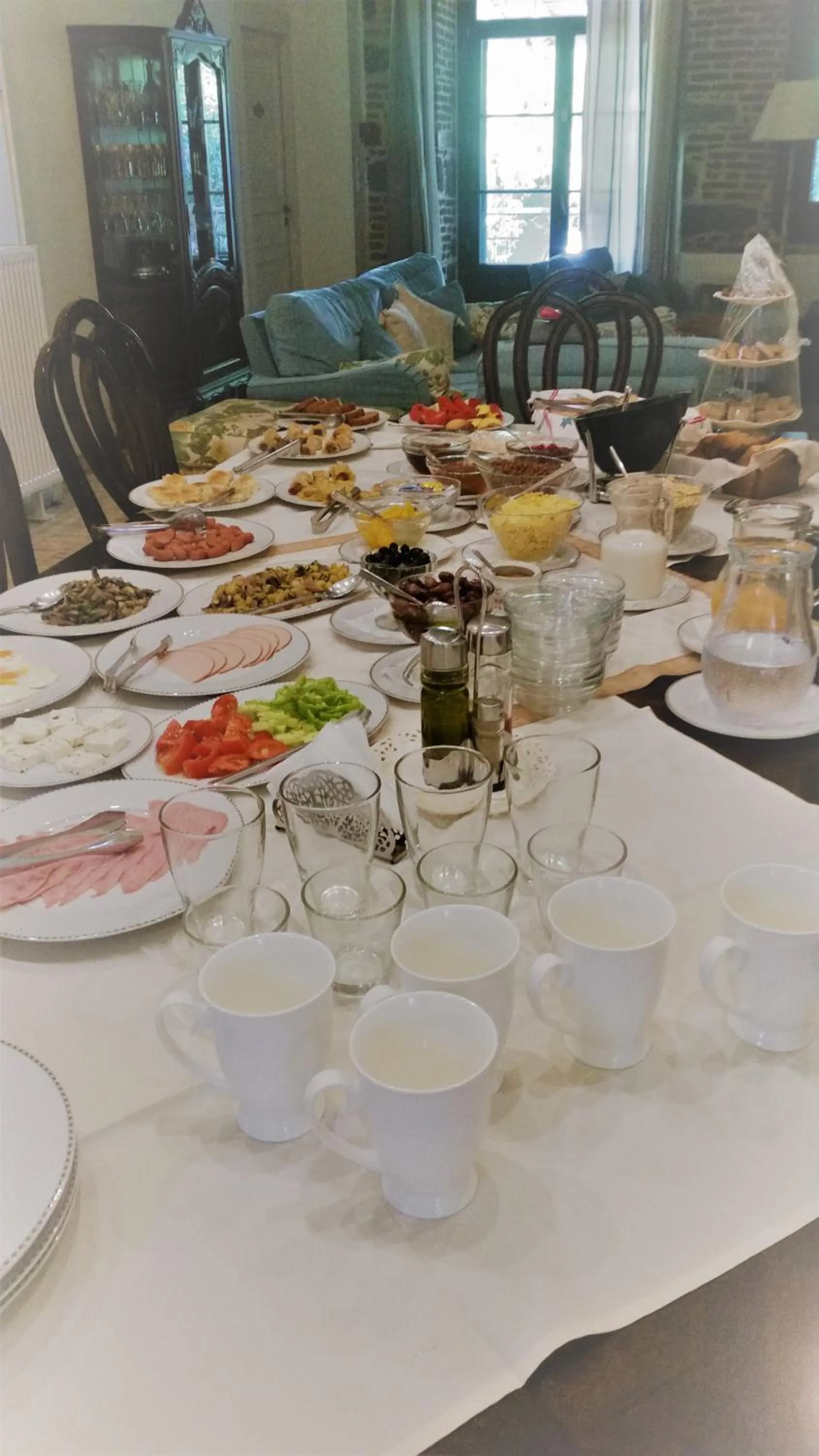 Breakfast in Archontiko Petras 1821