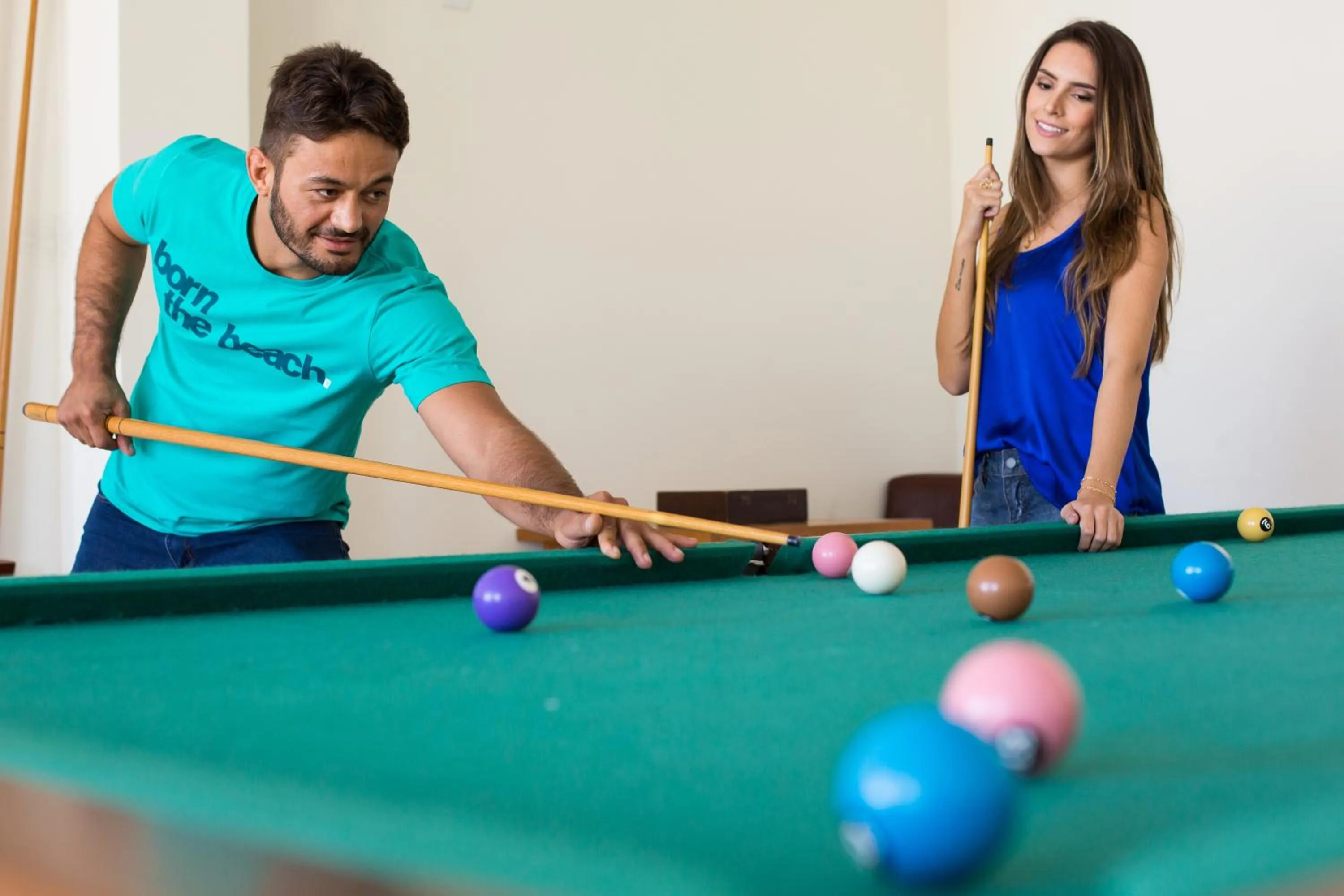 Billiard in Ramada by Wyndham Furnaspark