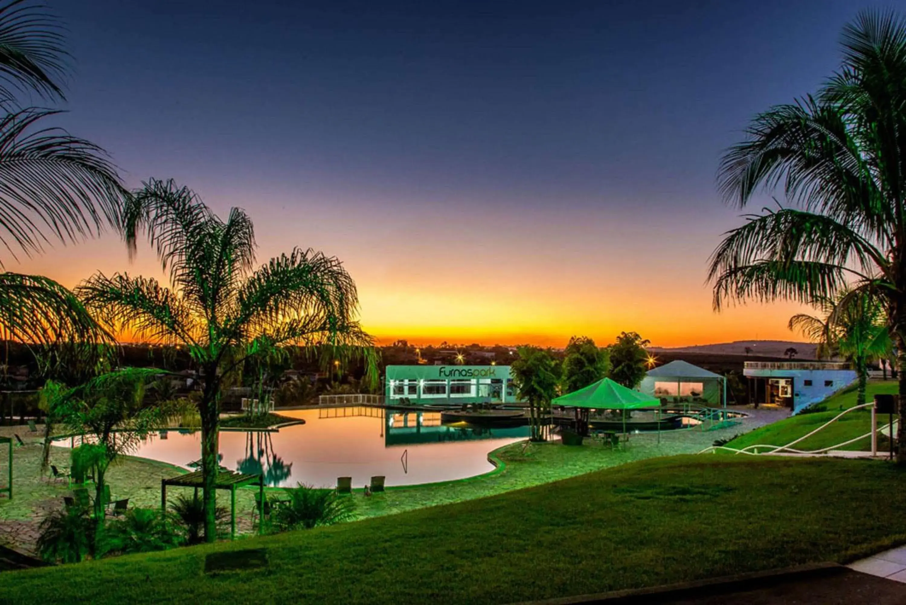 Property building in Ramada by Wyndham Furnaspark Property building in Ramada by Wyndham Furnaspark