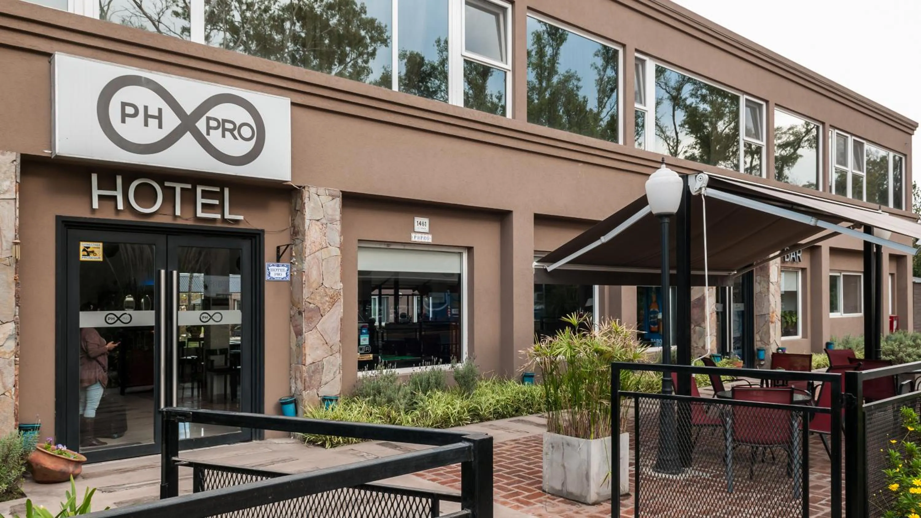 Pro Hotel