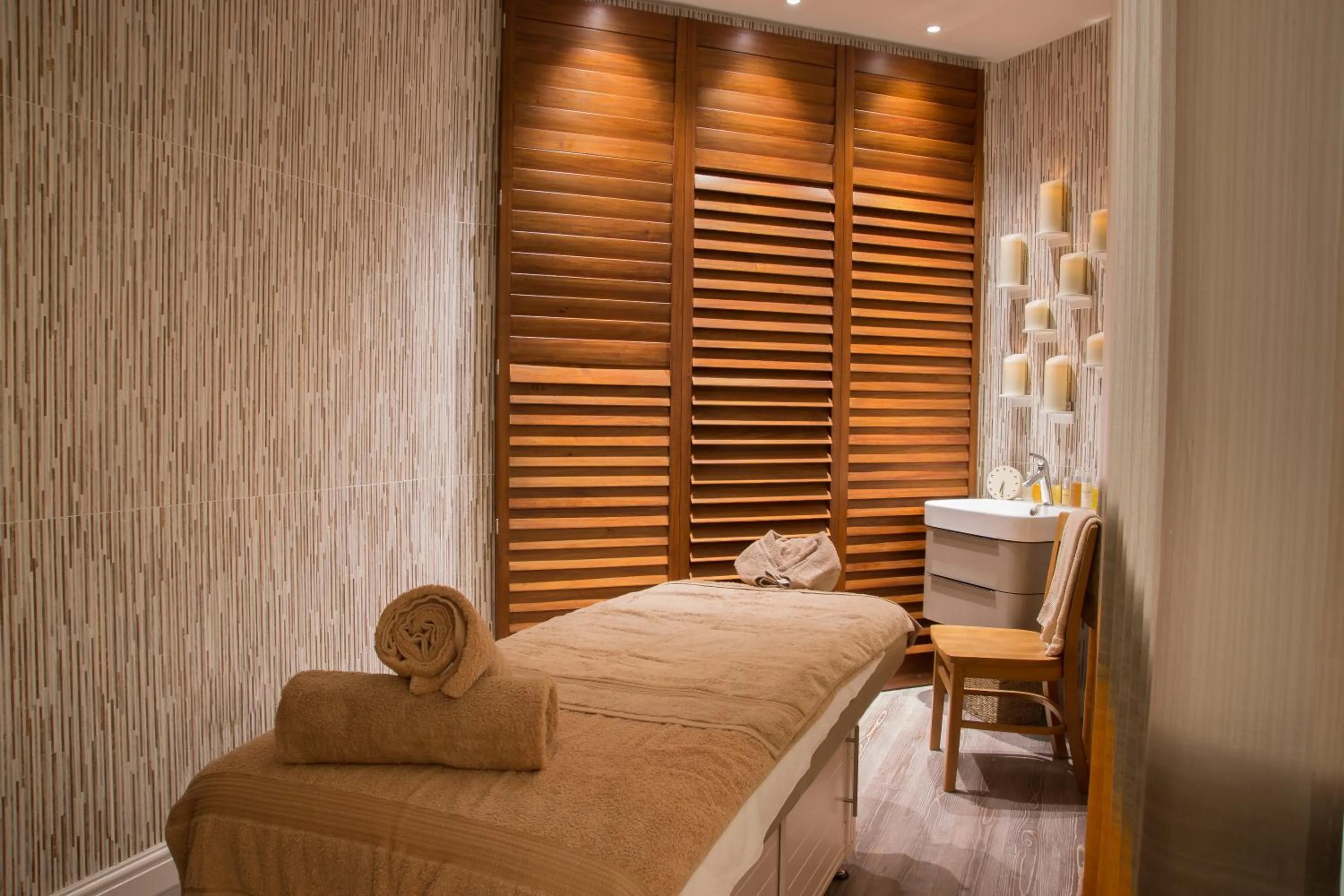 Massage, Bed in Ilsington Country House Hotel & Spa