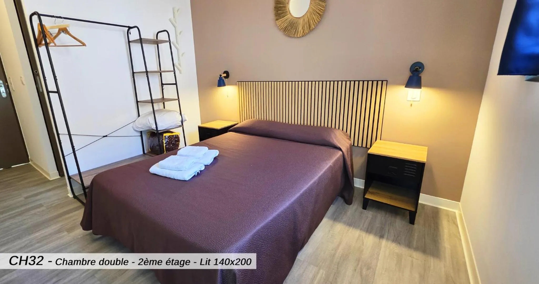 Bed in Hôtel Au Valéry