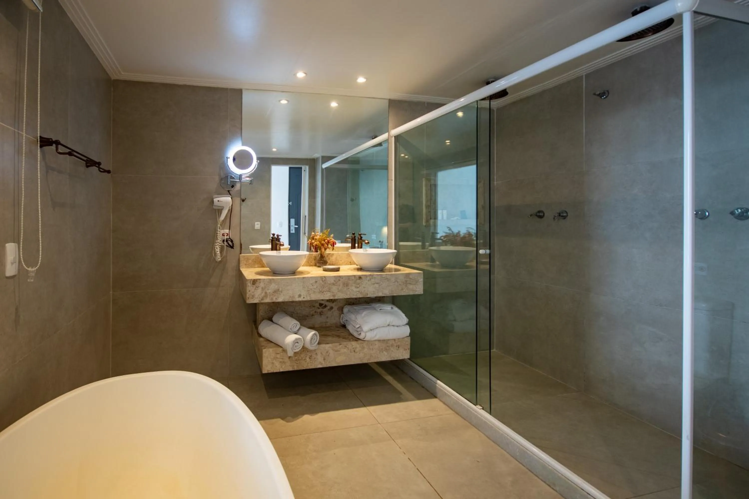 Bathroom in Greco Hotel