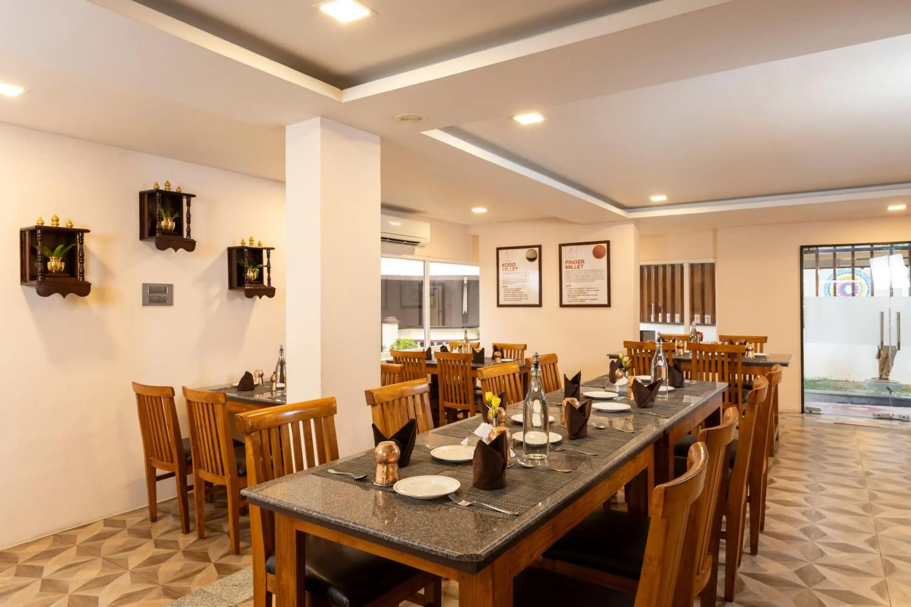 Restaurant/places to eat in Athena Hotel Restaurant/places to eat in Athena Hotel