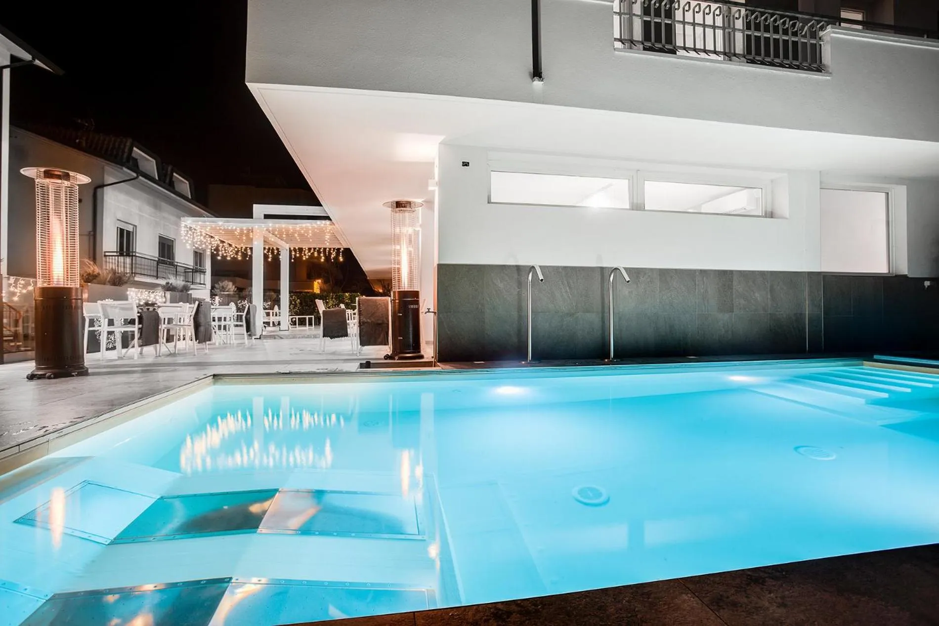 Swimming pool in Evo Boutique Hotel & SPA