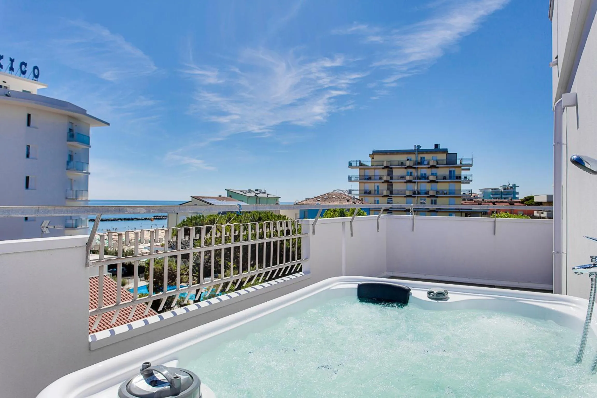 Hot Tub in Evo Boutique Hotel & SPA