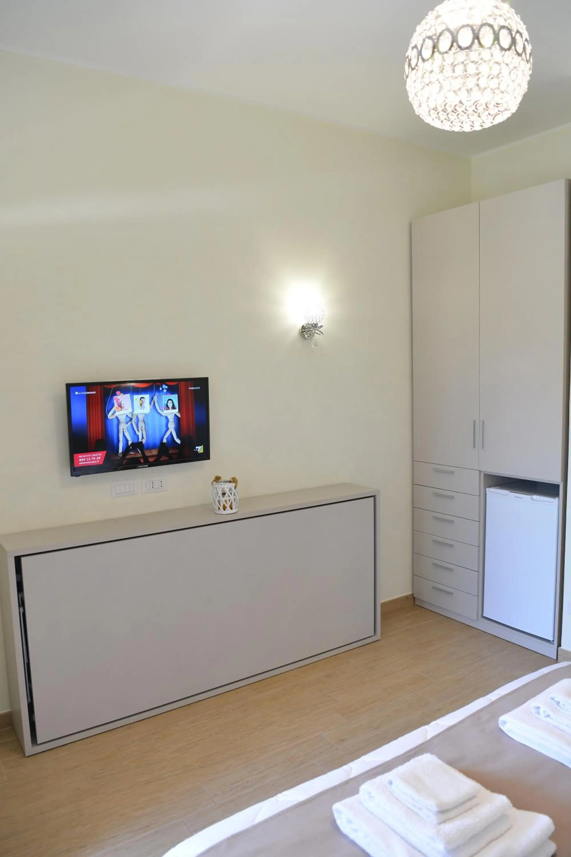 TV and multimedia, Bed in B&B Il FIORONE