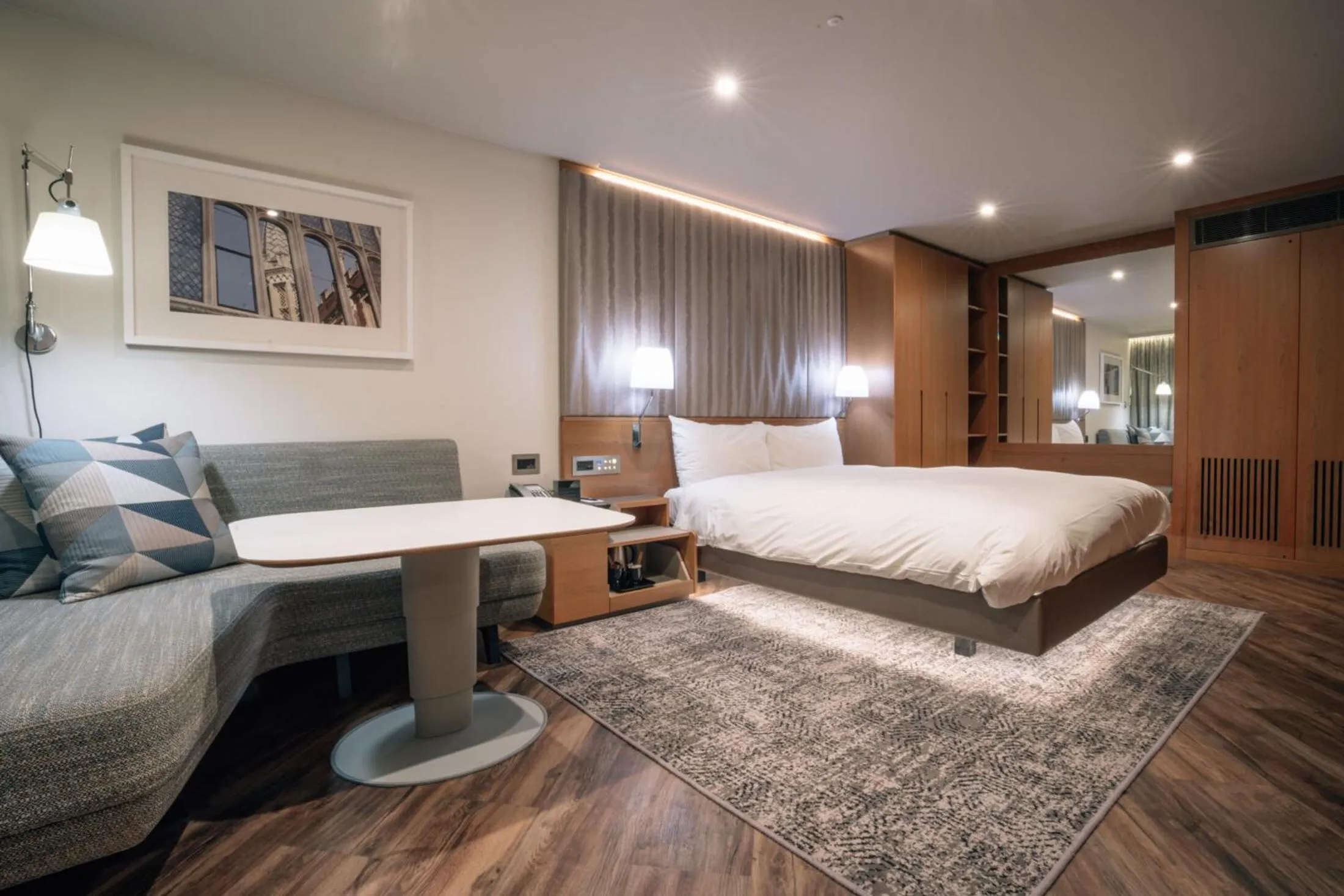 Bedroom, Bed in Club Quarters Hotel Covent Garden Holborn, London