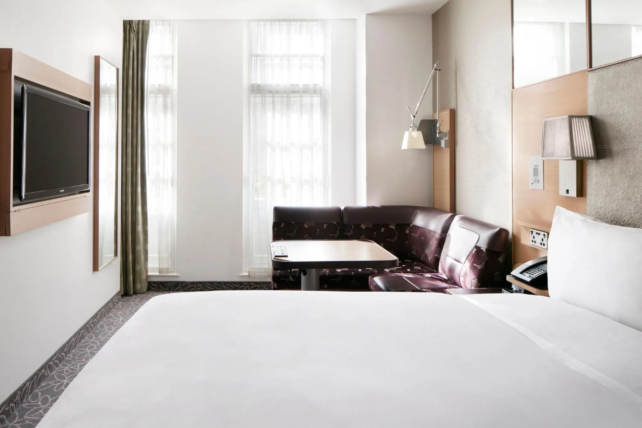 Bedroom, Bed in Club Quarters Hotel Covent Garden Holborn, London