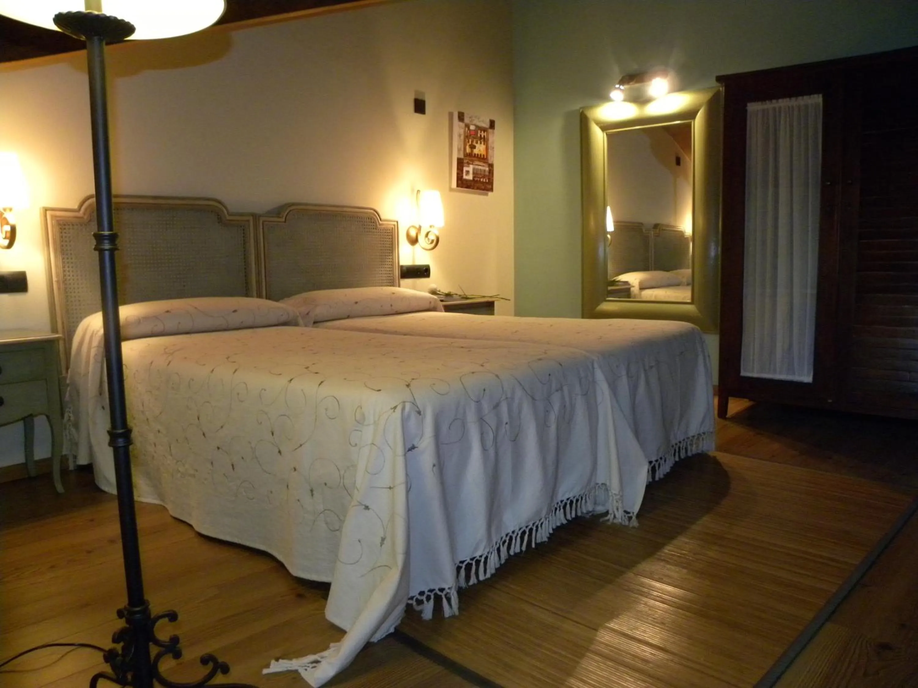 Photo of the whole room, Bed in Hotel Valle del Silencio