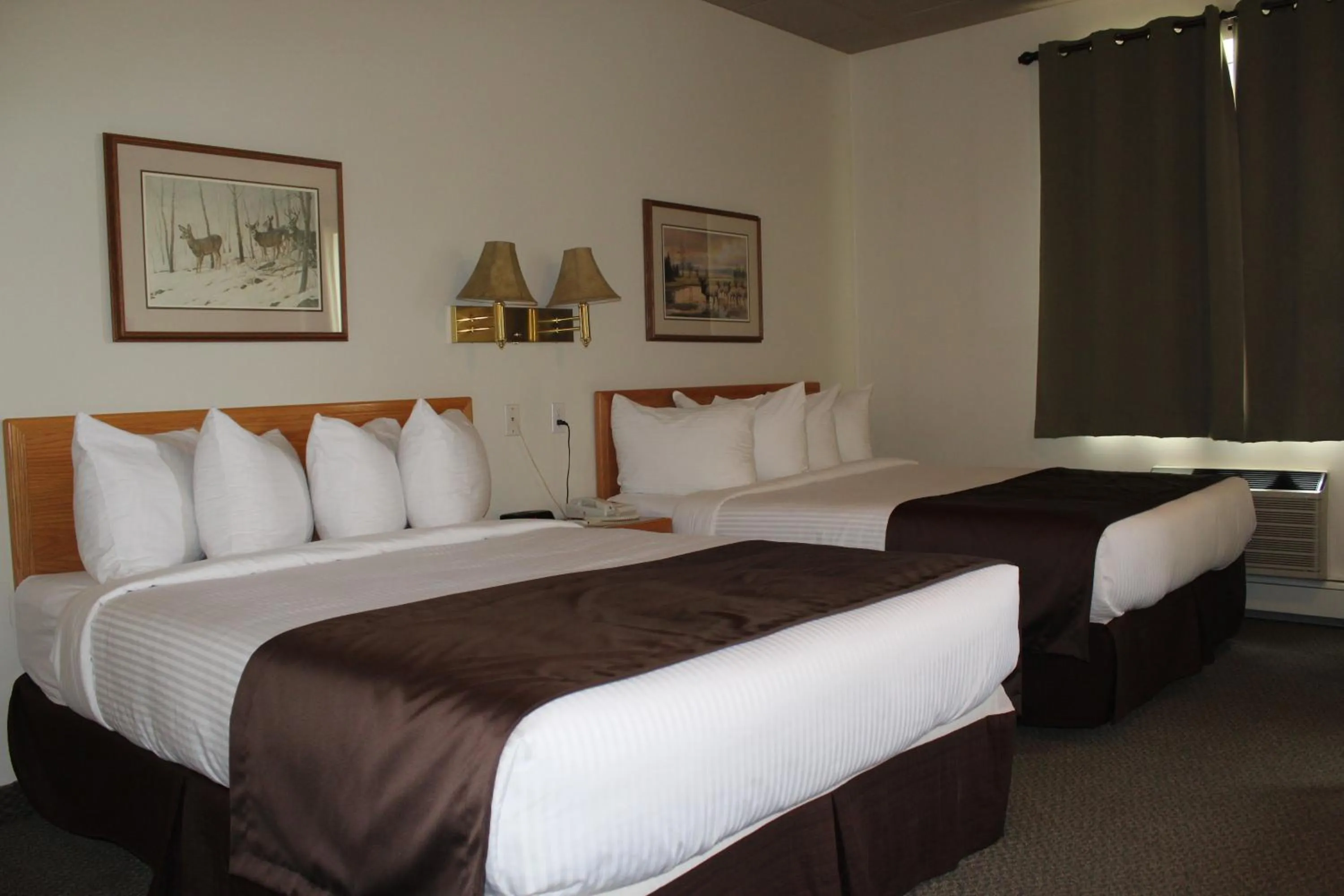 Bedroom in Walking Eagle Inn & Lodge