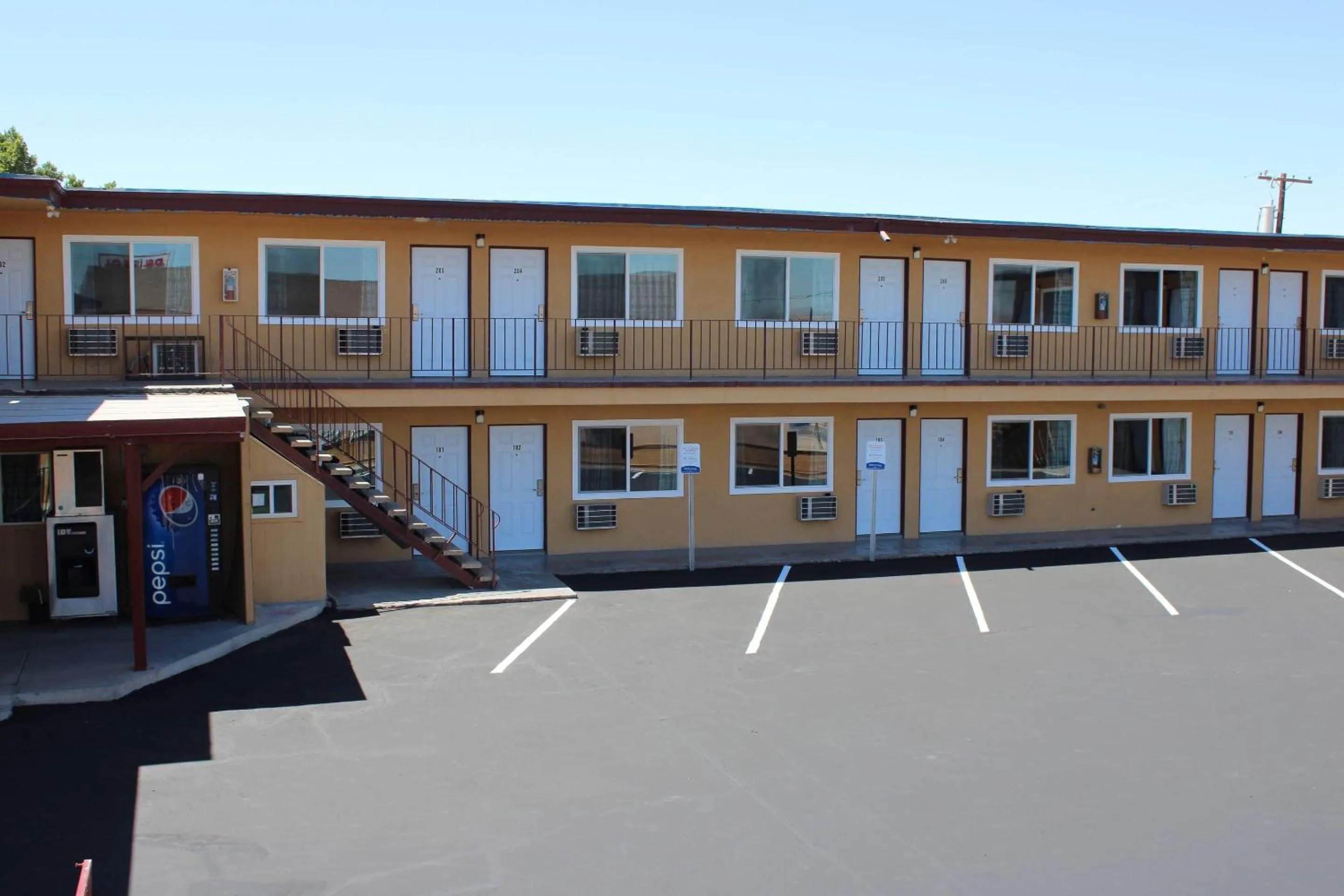 Property building in Rodeway Inn Yuma Downtown