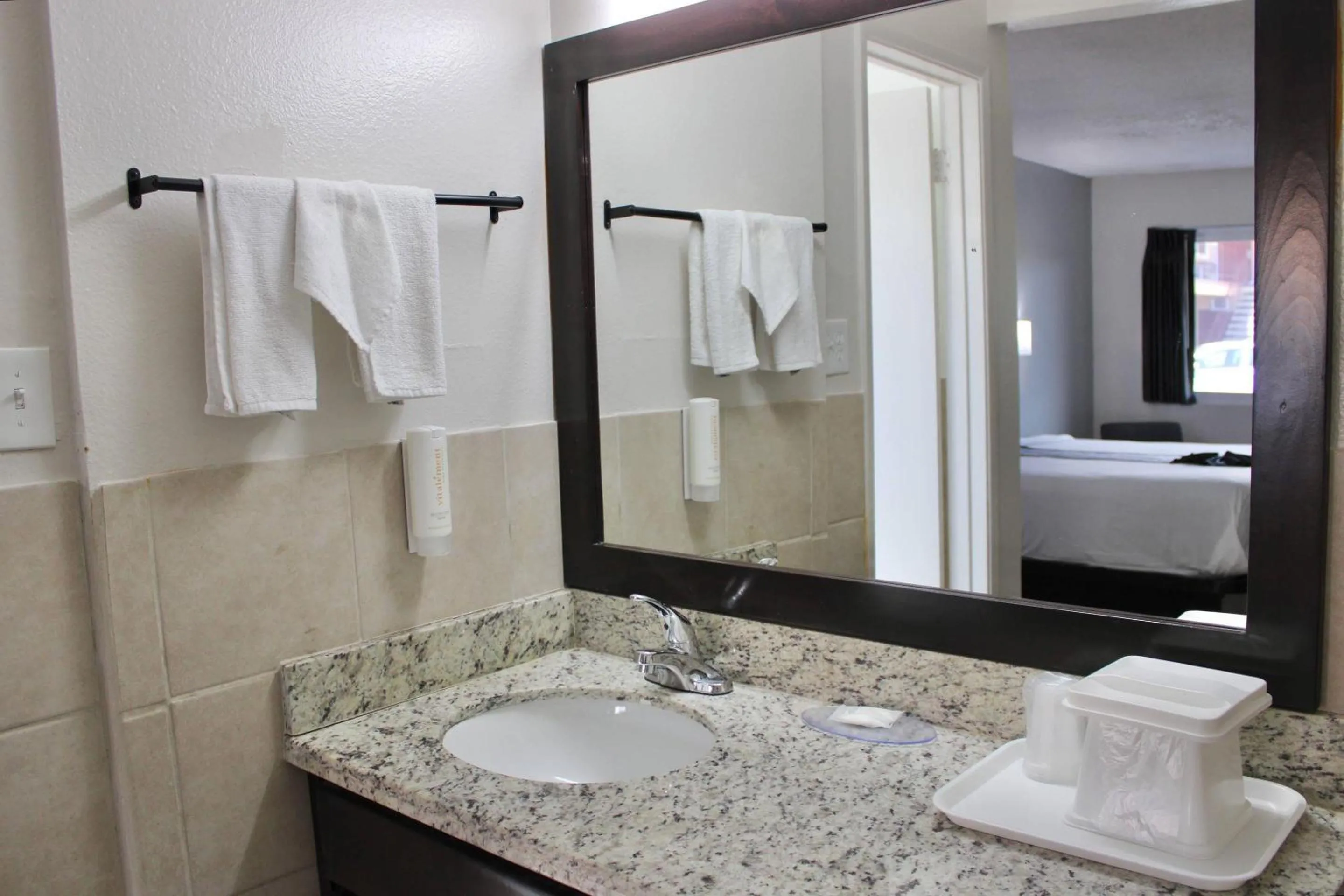 Bedroom in Rodeway Inn Yuma Downtown