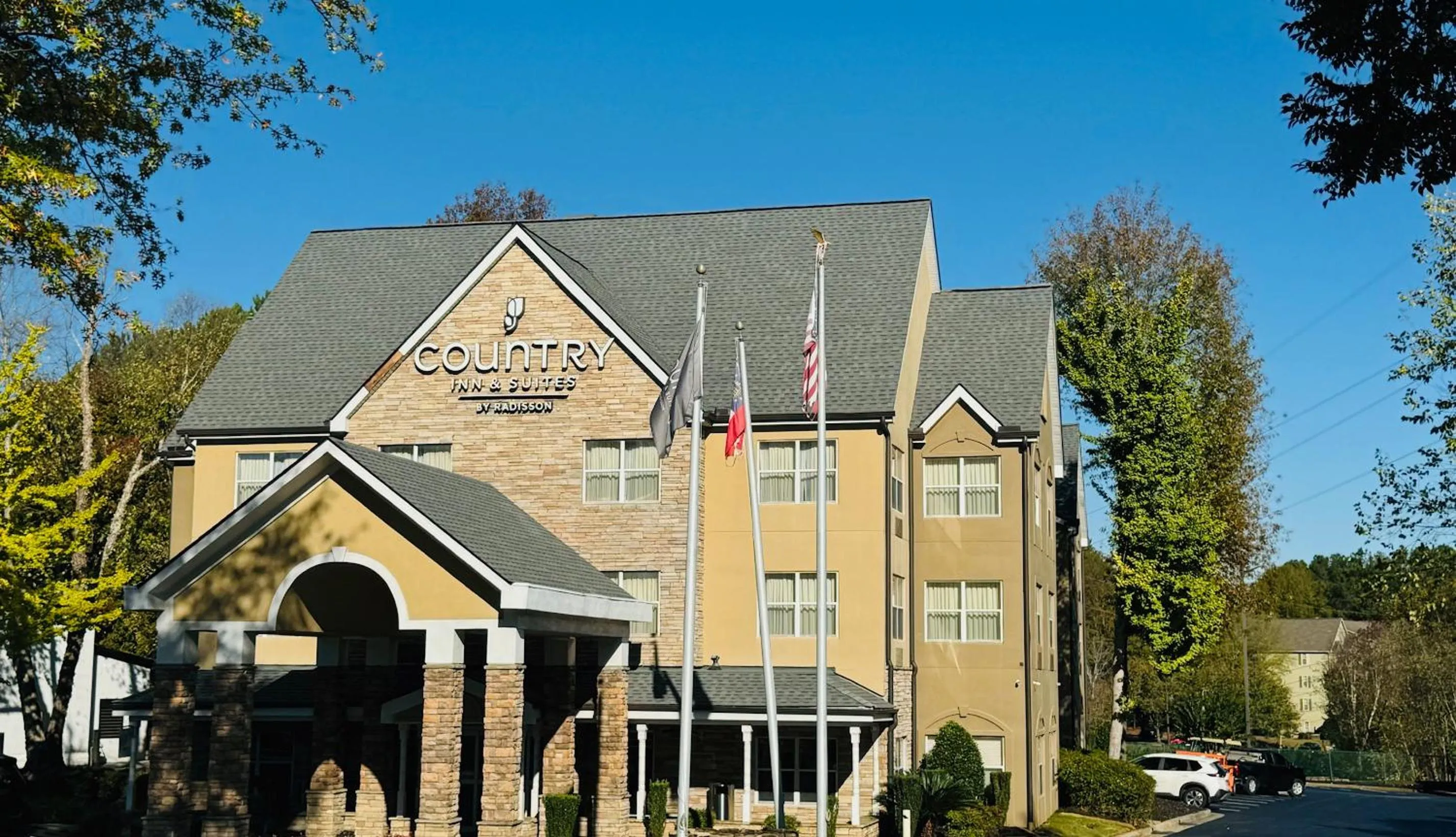 Property building in Country Inn & Suites by Radisson, Lawrenceville, GA