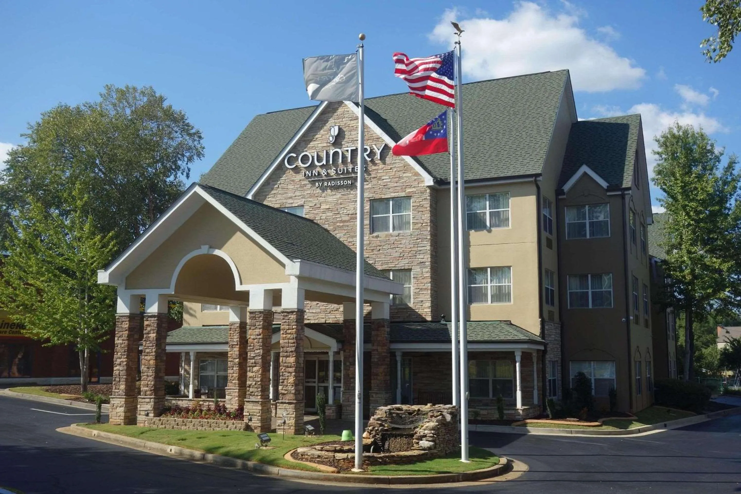 Property building in Country Inn & Suites by Radisson, Lawrenceville, GA